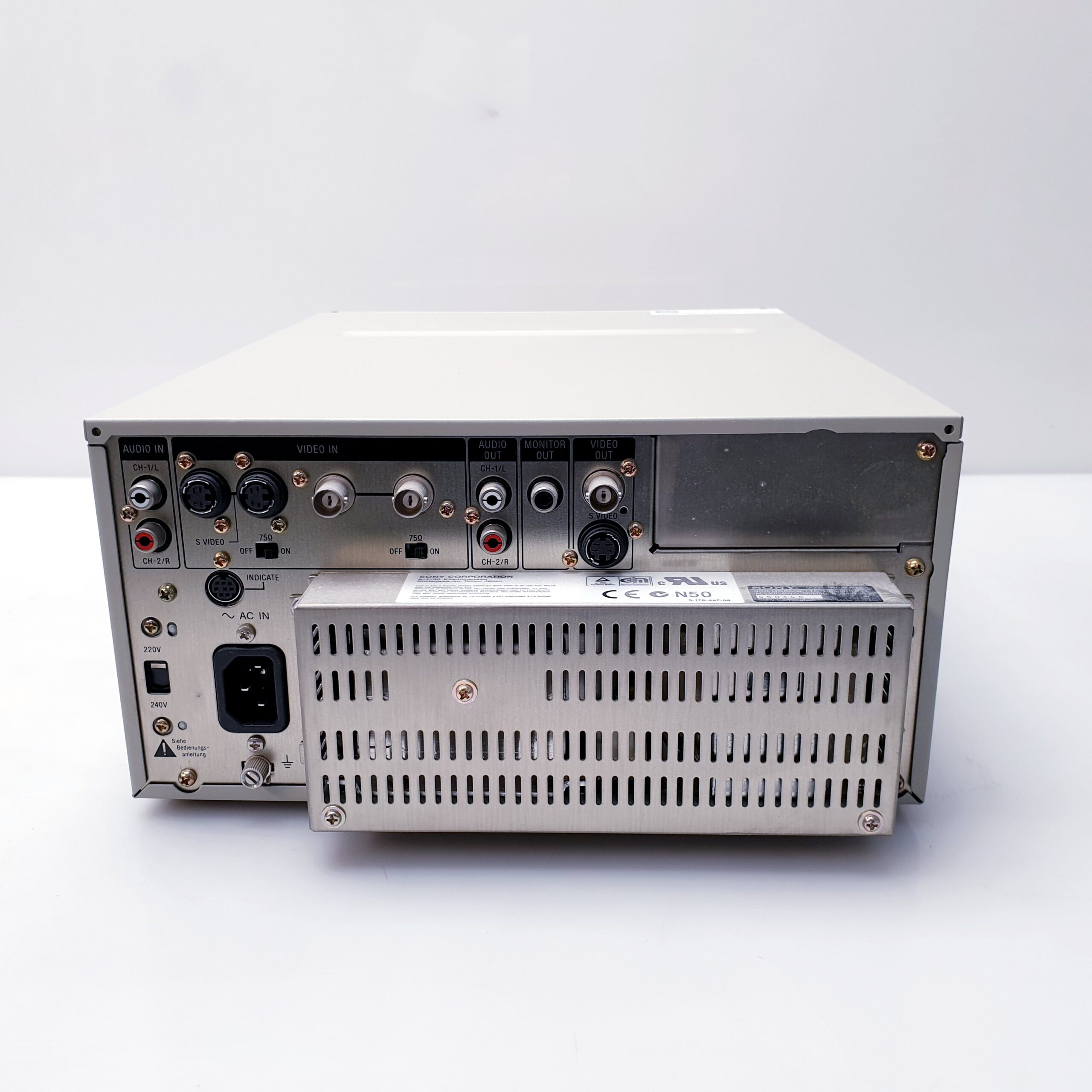 SONY Videokassetten Recorder SVO 9500MDP // SVO-9500MDP – Bild 6