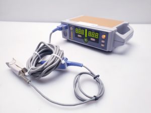 Nellcor N-560  N560 SpO2 Pulse Oximeter Oxymeter mit Fingersensor -