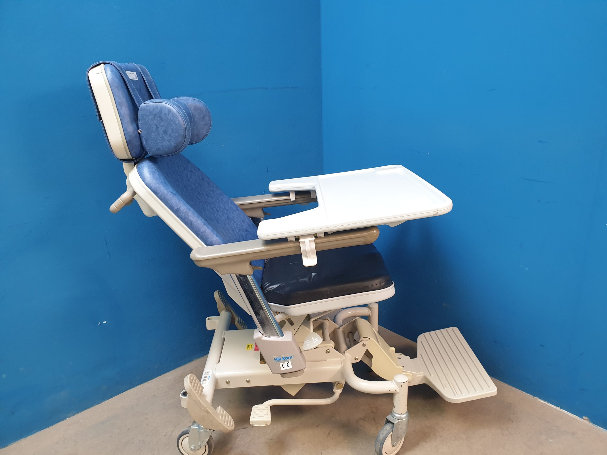 HILL-ROM Anatome SM 647B - SM647B - Pflegesessel, Patientenstuhl Fahrbar – Bild 10