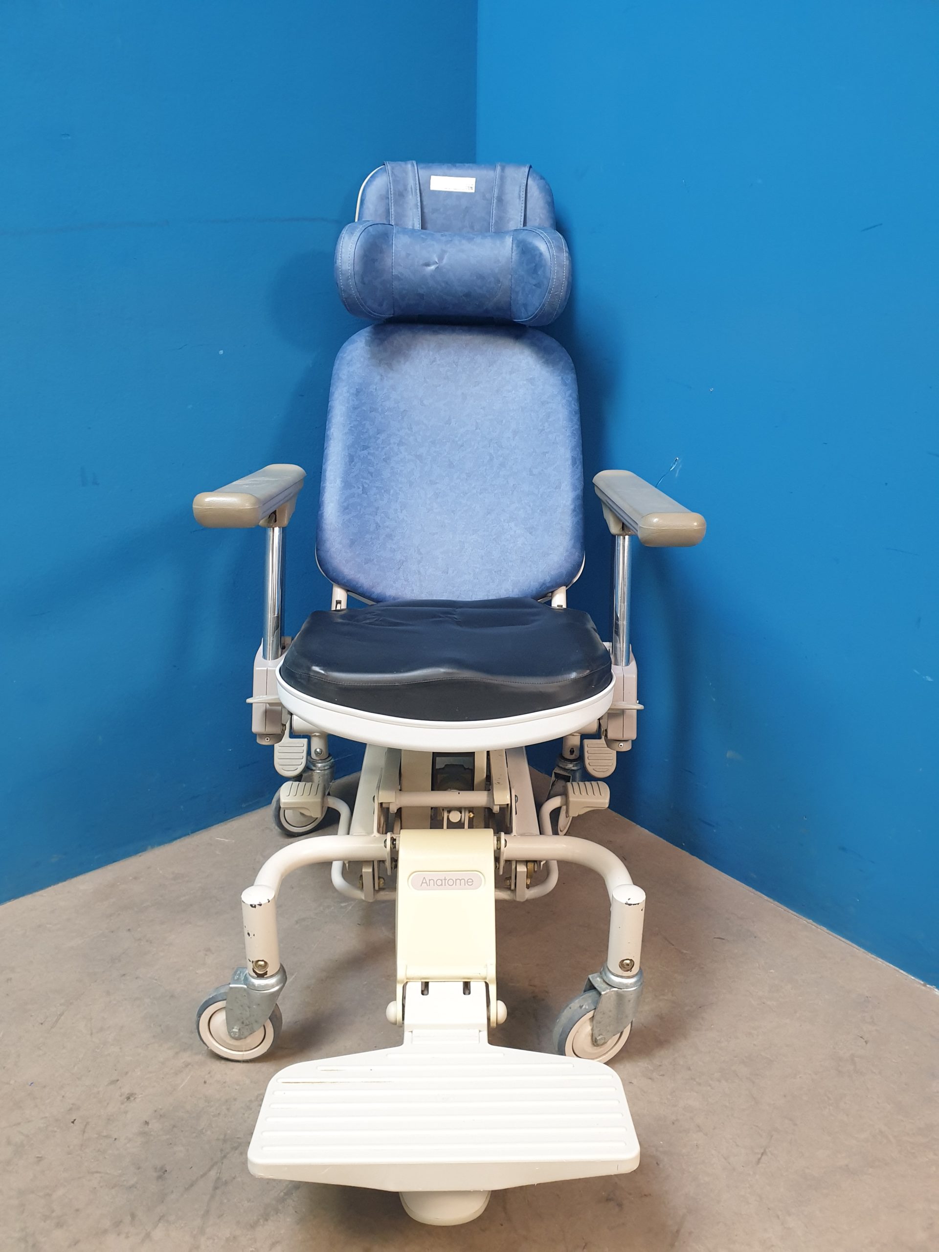 HILL-ROM Anatome SM 647B - SM647B - Pflegesessel, Patientenstuhl Fahrbar – Bild 13