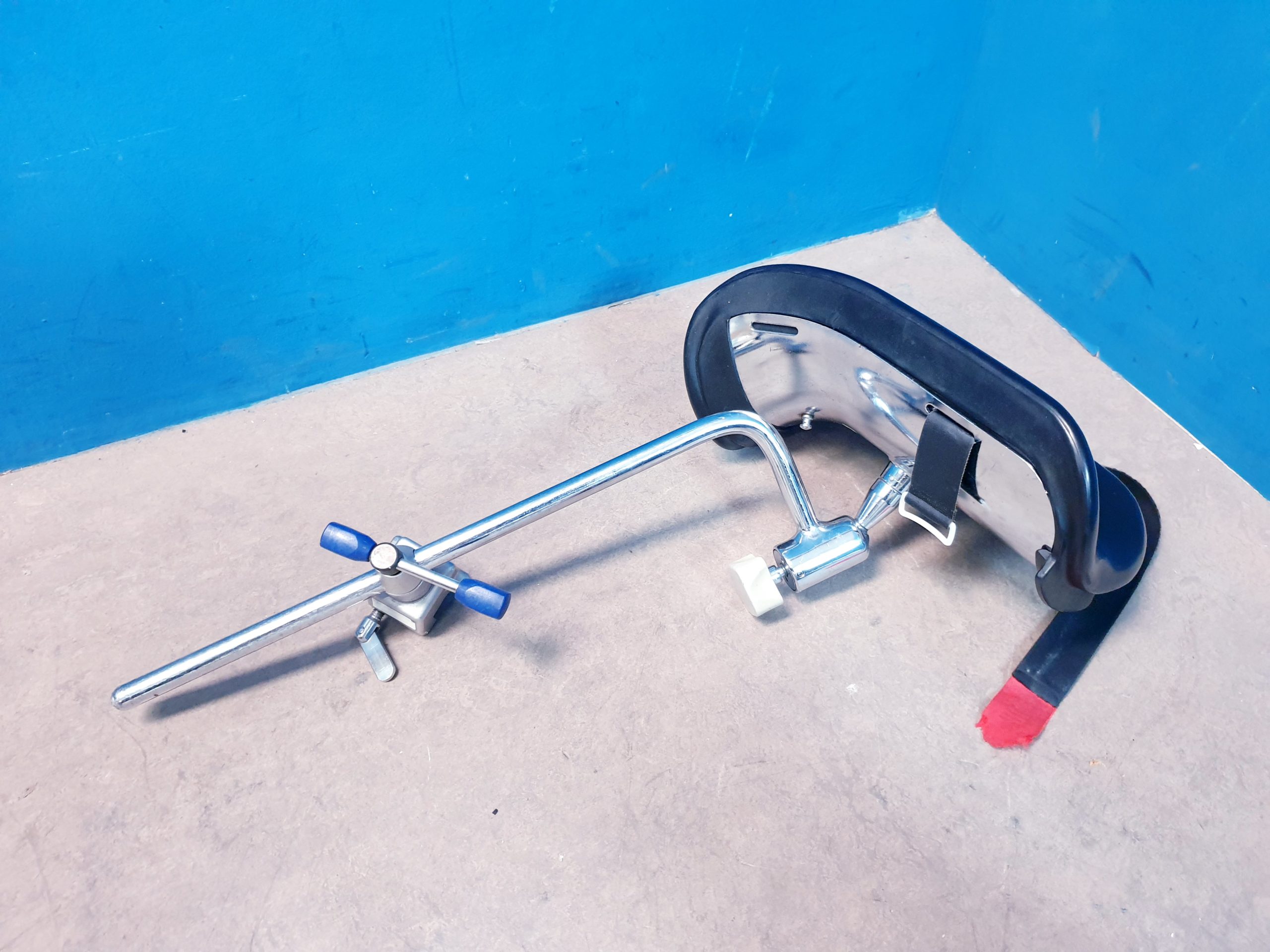 Maquet 2x Beinhalter Beinschale Beinauflage mit Befestigung und Posterung – Bild 6