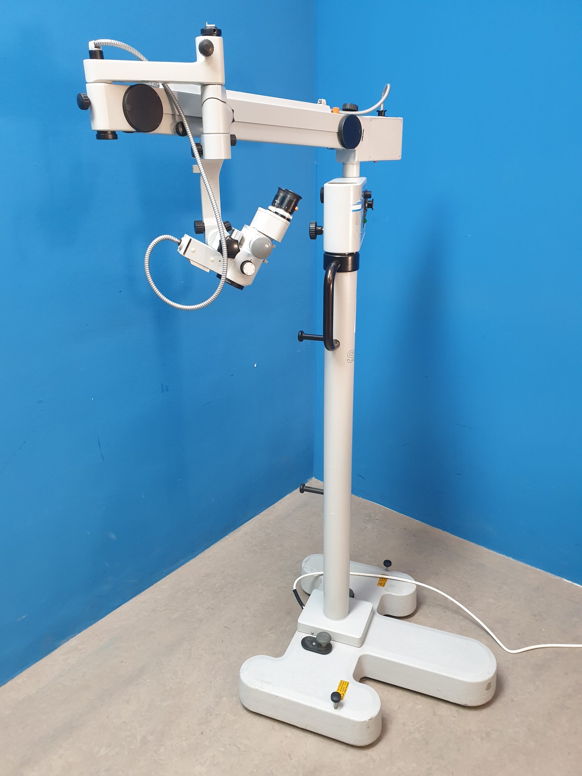 Zeiss OPMI 111 mit S21 Standfuß – Bild 9