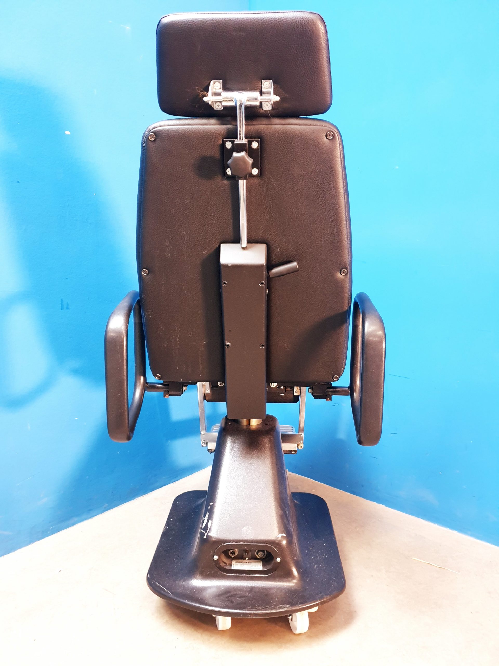 Schwind Patientenstuhl - Behandlungsstuhl - Elektrisch – Bild 6