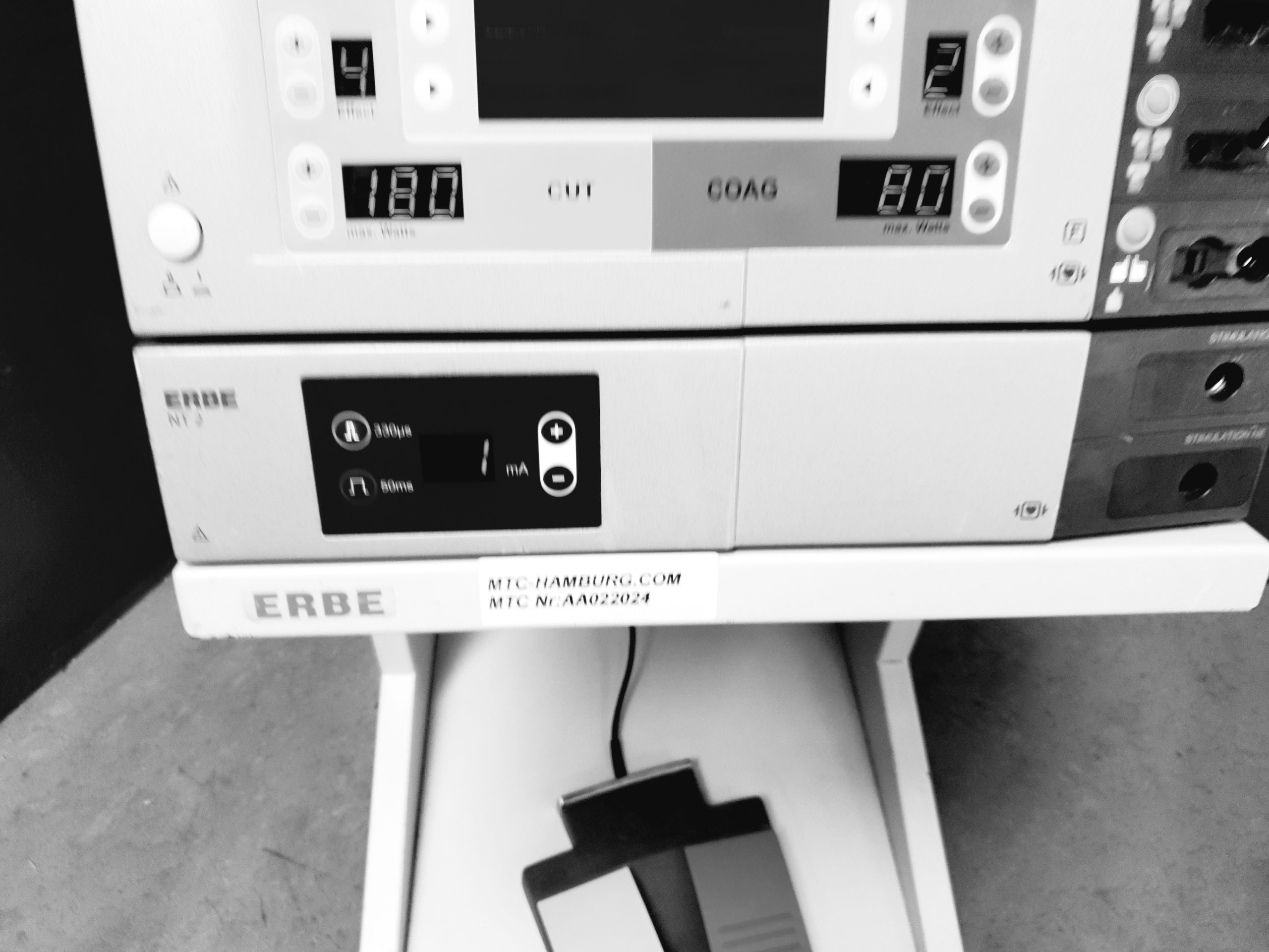 Erbe Vio 300S + NT2 HF Gerät Electrosurgical Unit System – Bild 4