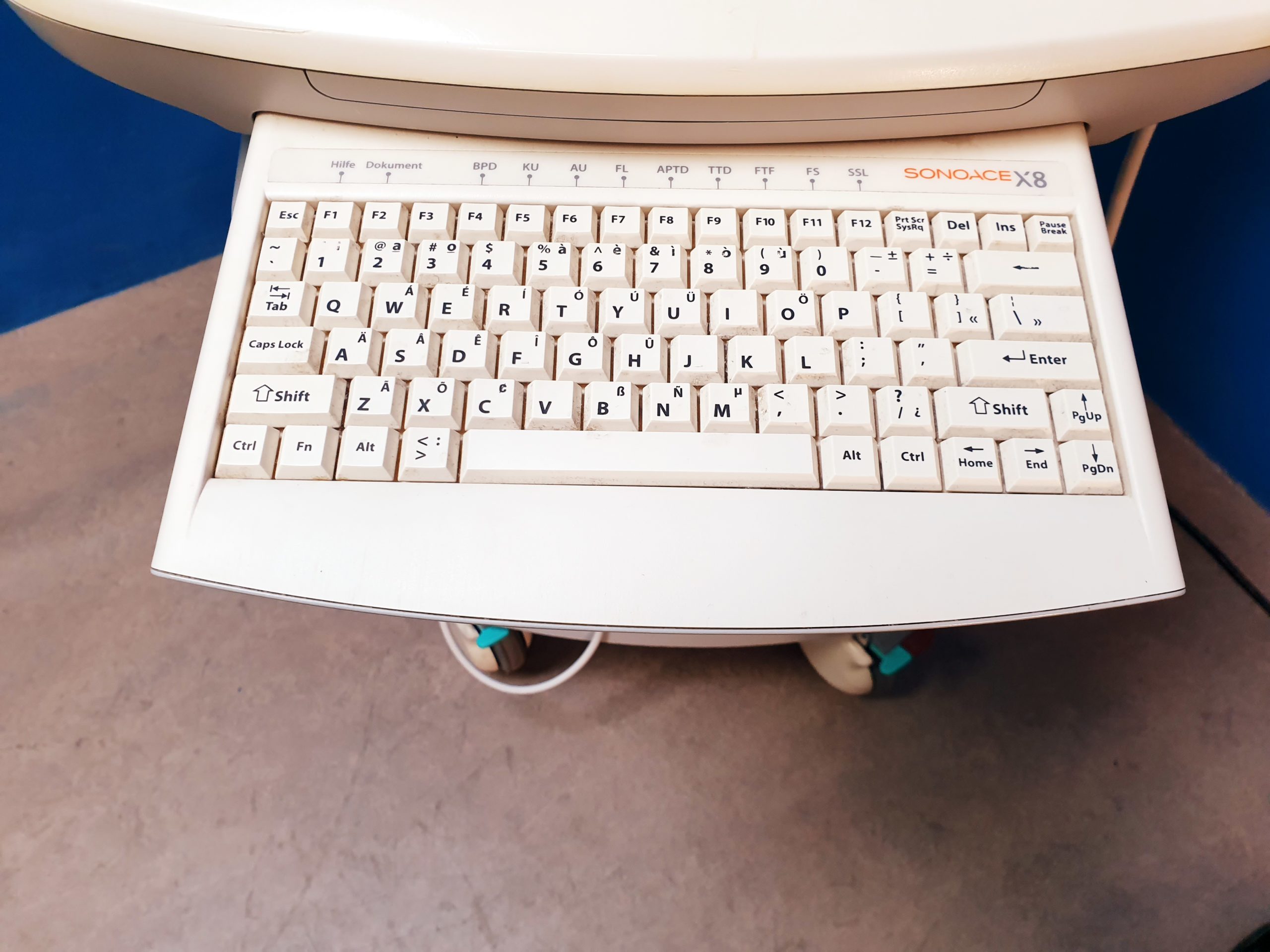 Sonoace Samsung L5-12EC + 3D4-8ET + EV4-910ED 3D 4D Ultraschallgerät – Bild 13