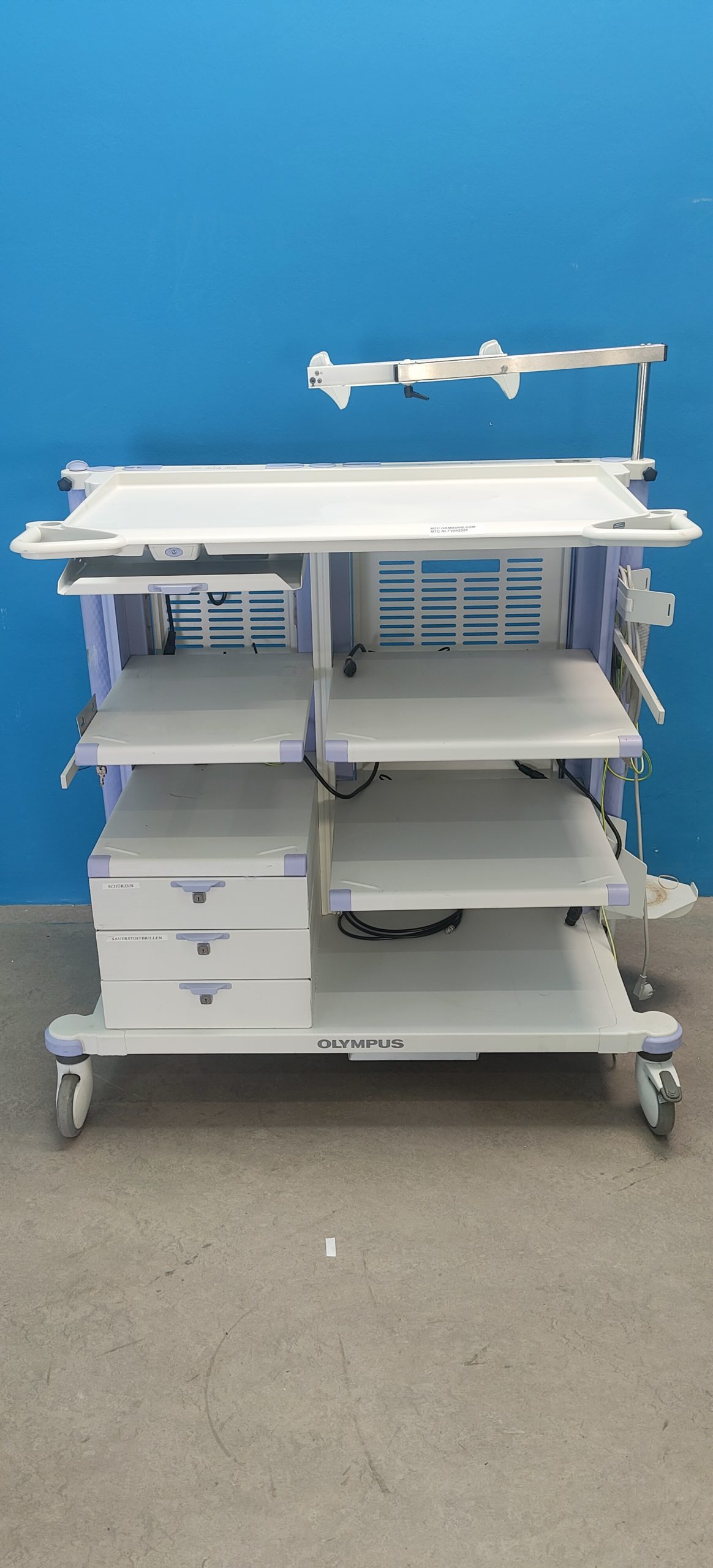 Olympus Endoskopie Gerätewagen - mit Tastaturfach - Rollbar – Bild 2