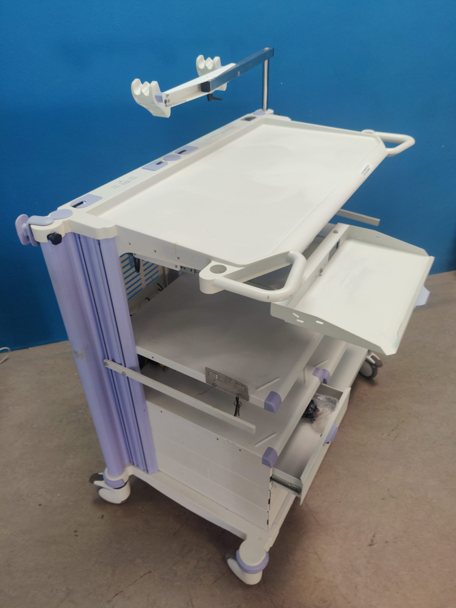 Olympus Endoskopie Gerätewagen - mit Tastaturfach - Rollbar – Bild 8