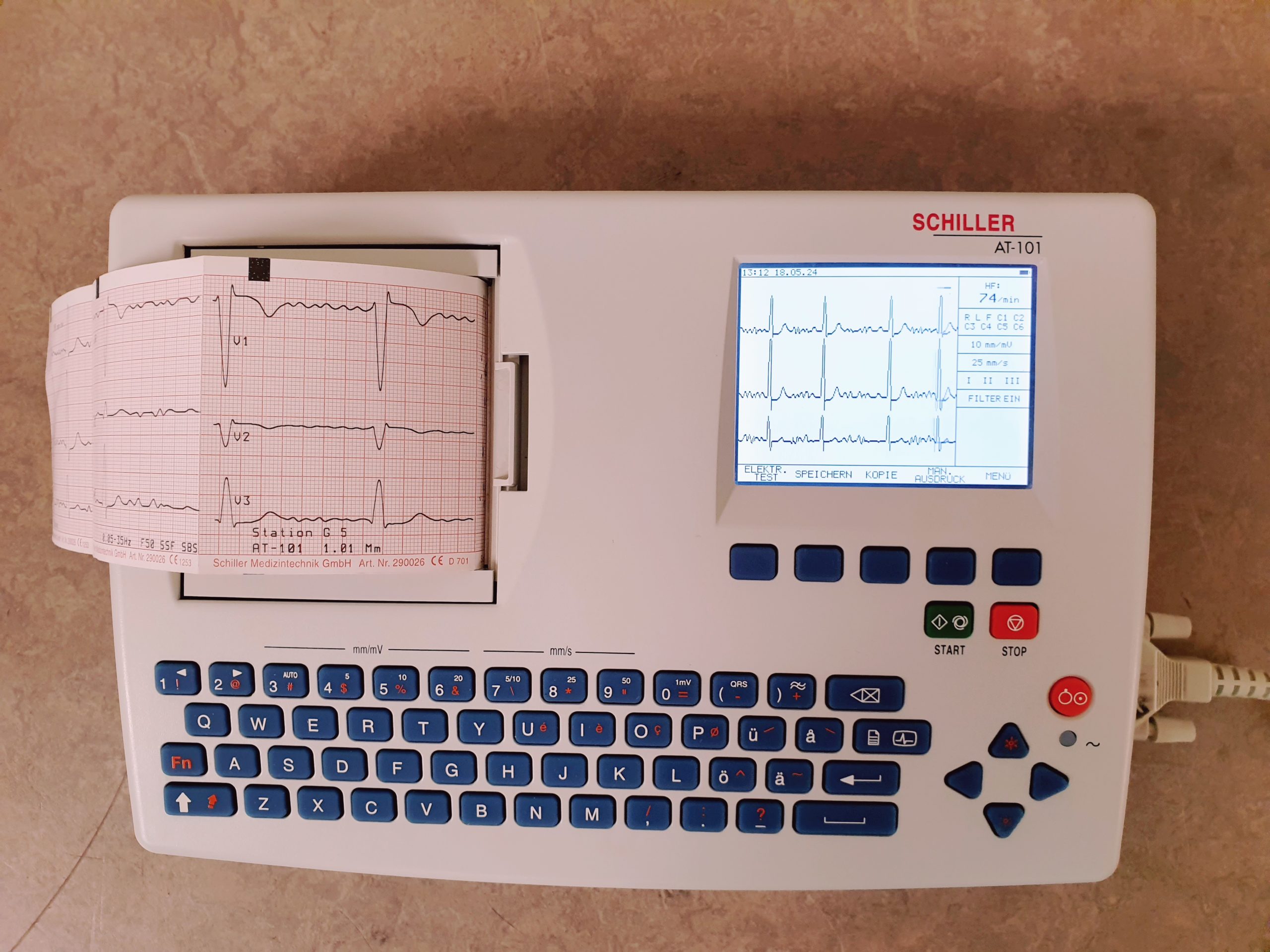 Schiller AT-101 // AT 101 EKG 12 Kanal Gerät mit LCD Display , Patientenkabel – Bild 5