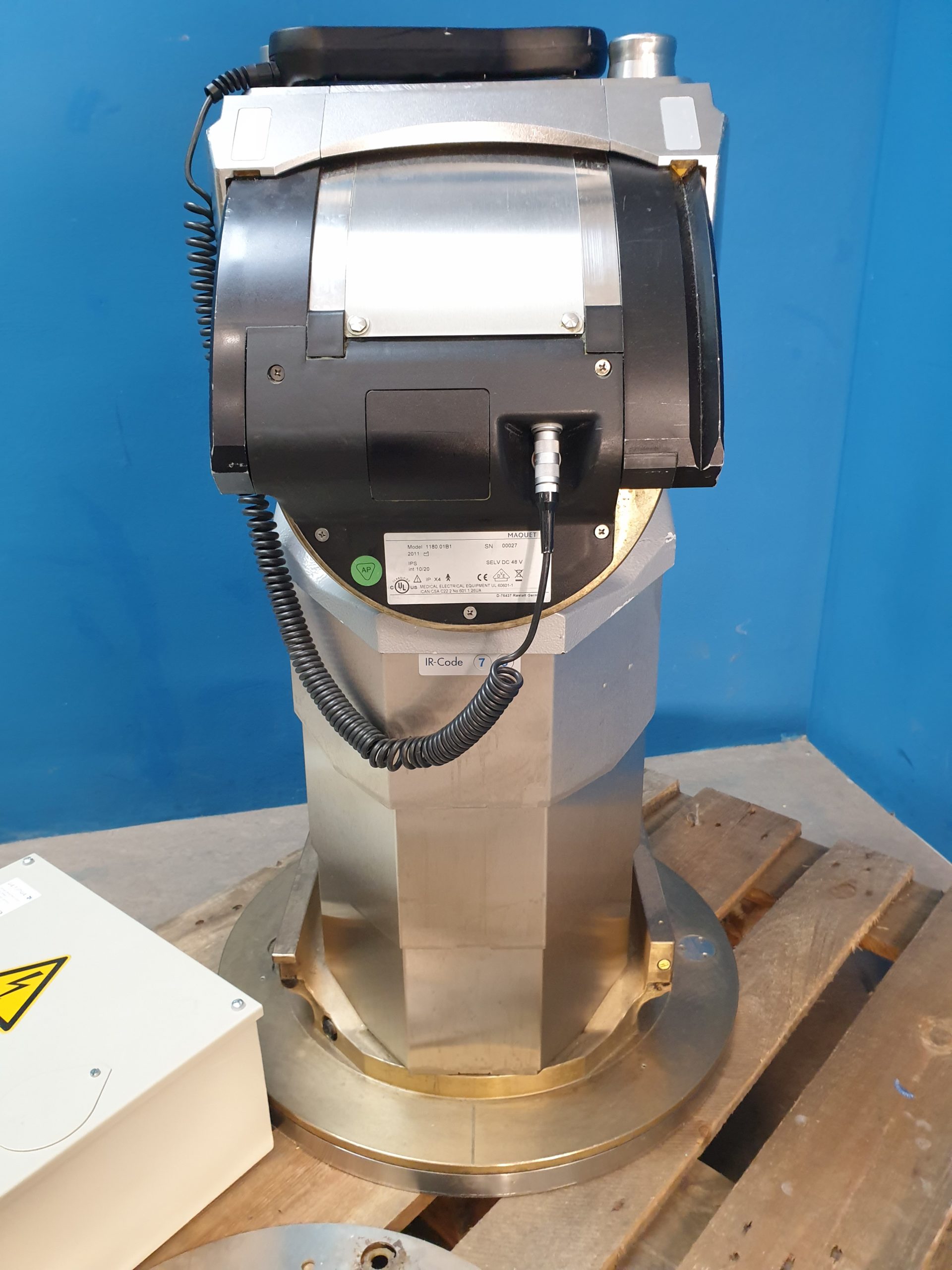 Maquet 1180.01B1 Op Tisch Säule - mit Steuerungskasten und Fernbedienung – Bild 8