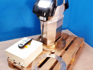 Maquet 1180.01B1 Op Tisch Säule - mit Steuerungskasten und Fernbedienung