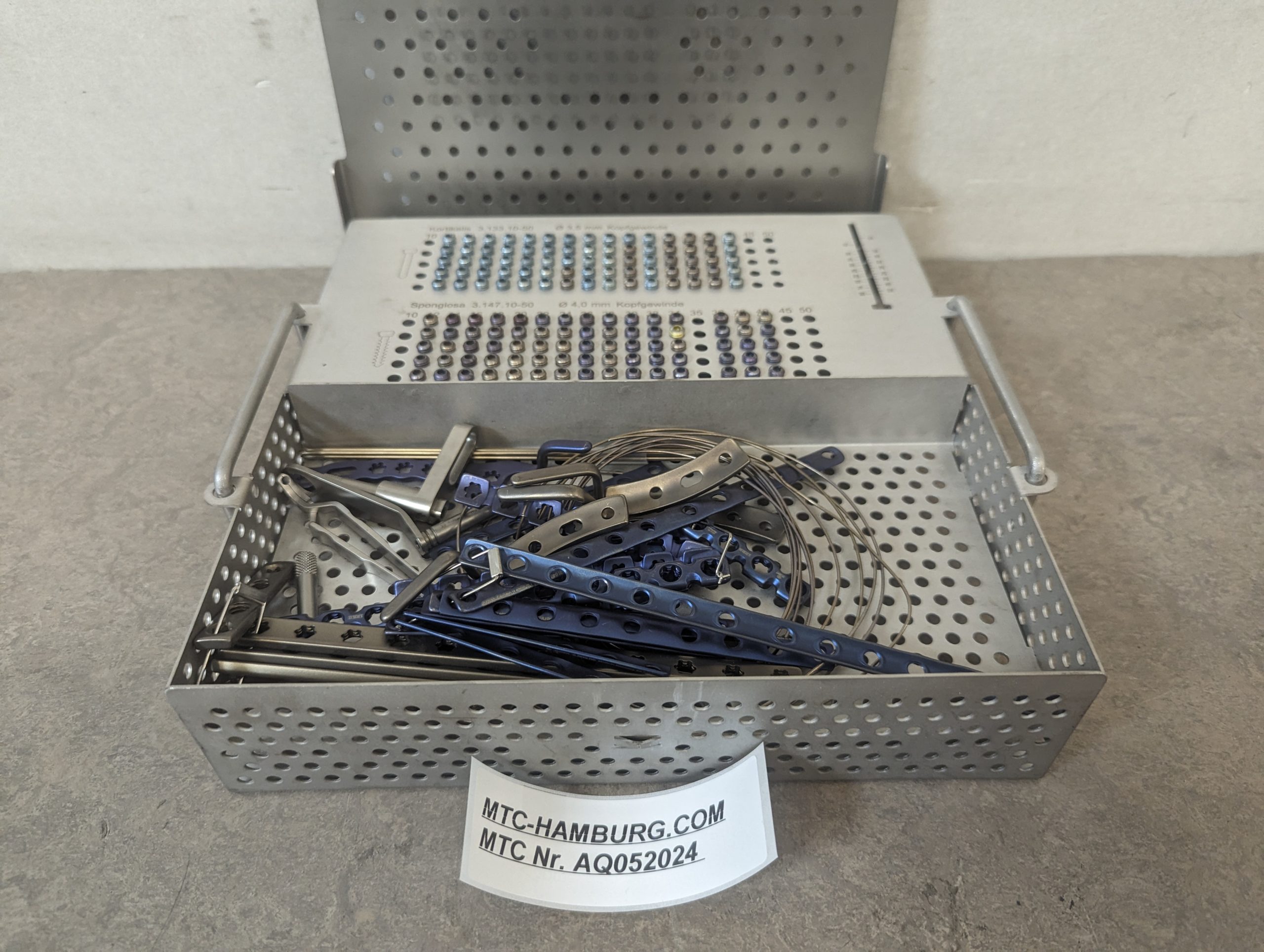 Königs Implantate Schraubenbank für Großfragment aus Stahl Art Nr 19.157.00S8