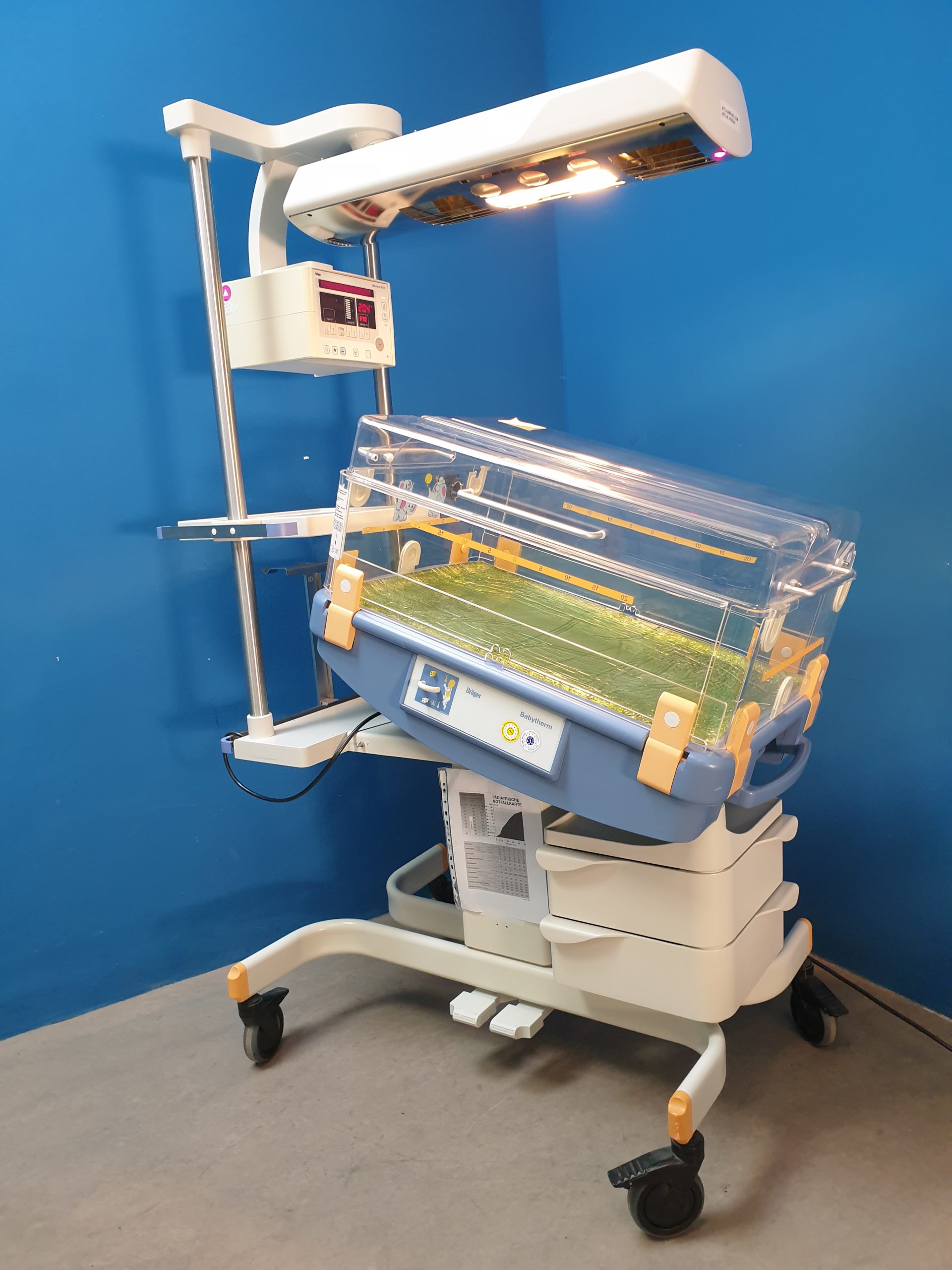 Drager Dräger Baybtherm Wärmebettchen + Babytherm 8010 Strahler – Bild 9