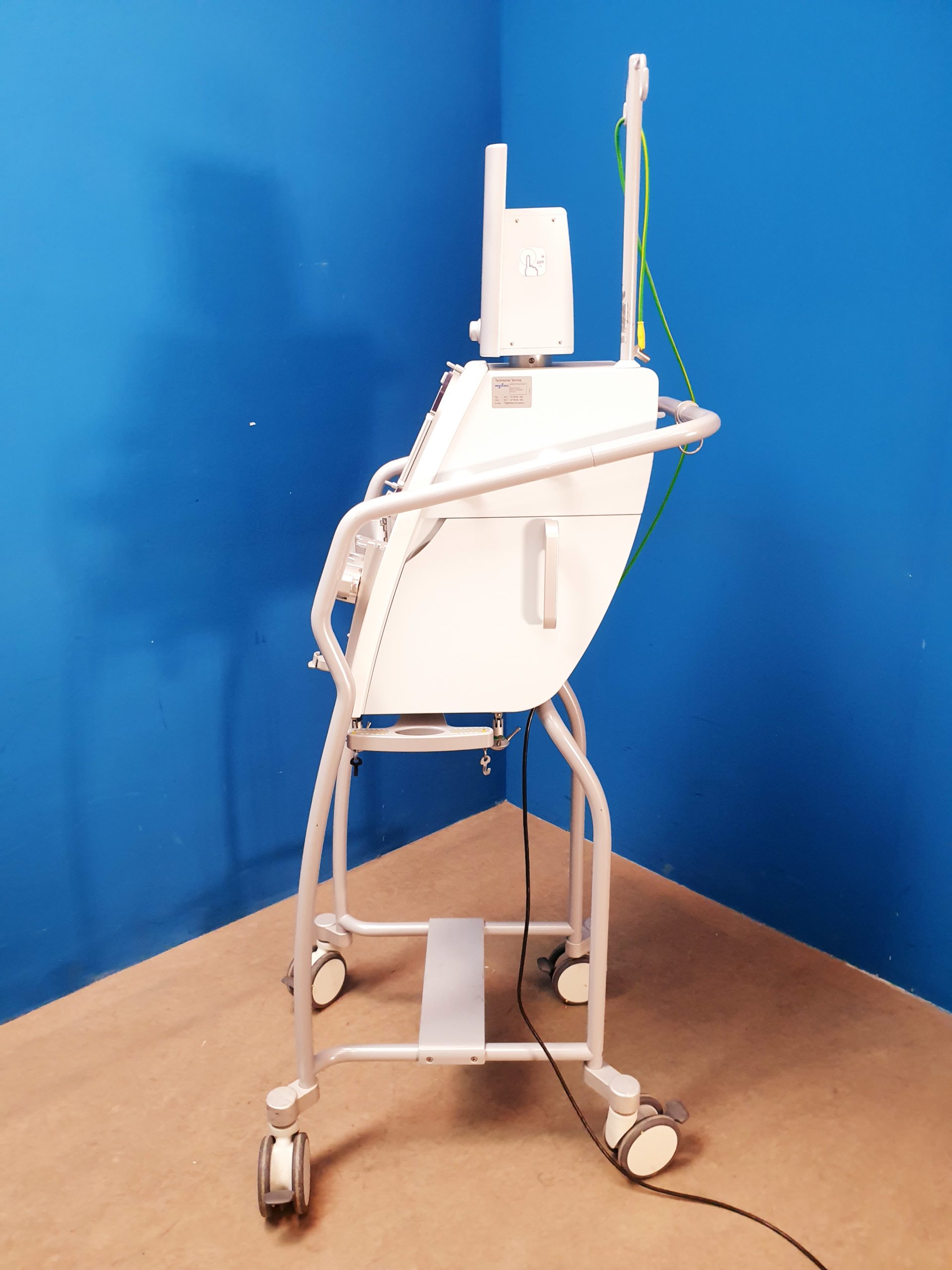 BAXTER Aquarius Stationäres Hämodialysegerät – Bild 5