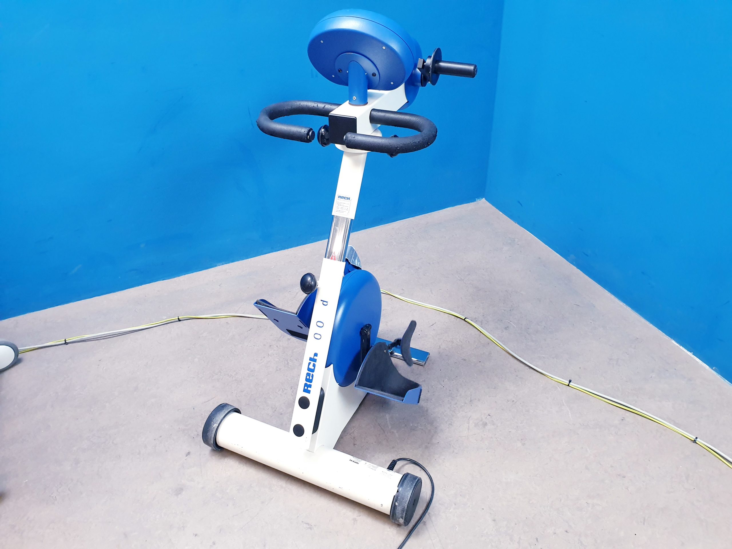 MOTOmed Viva 2 Arm- und Beintrainer Bewegungstrainer Therapie – Bild 11
