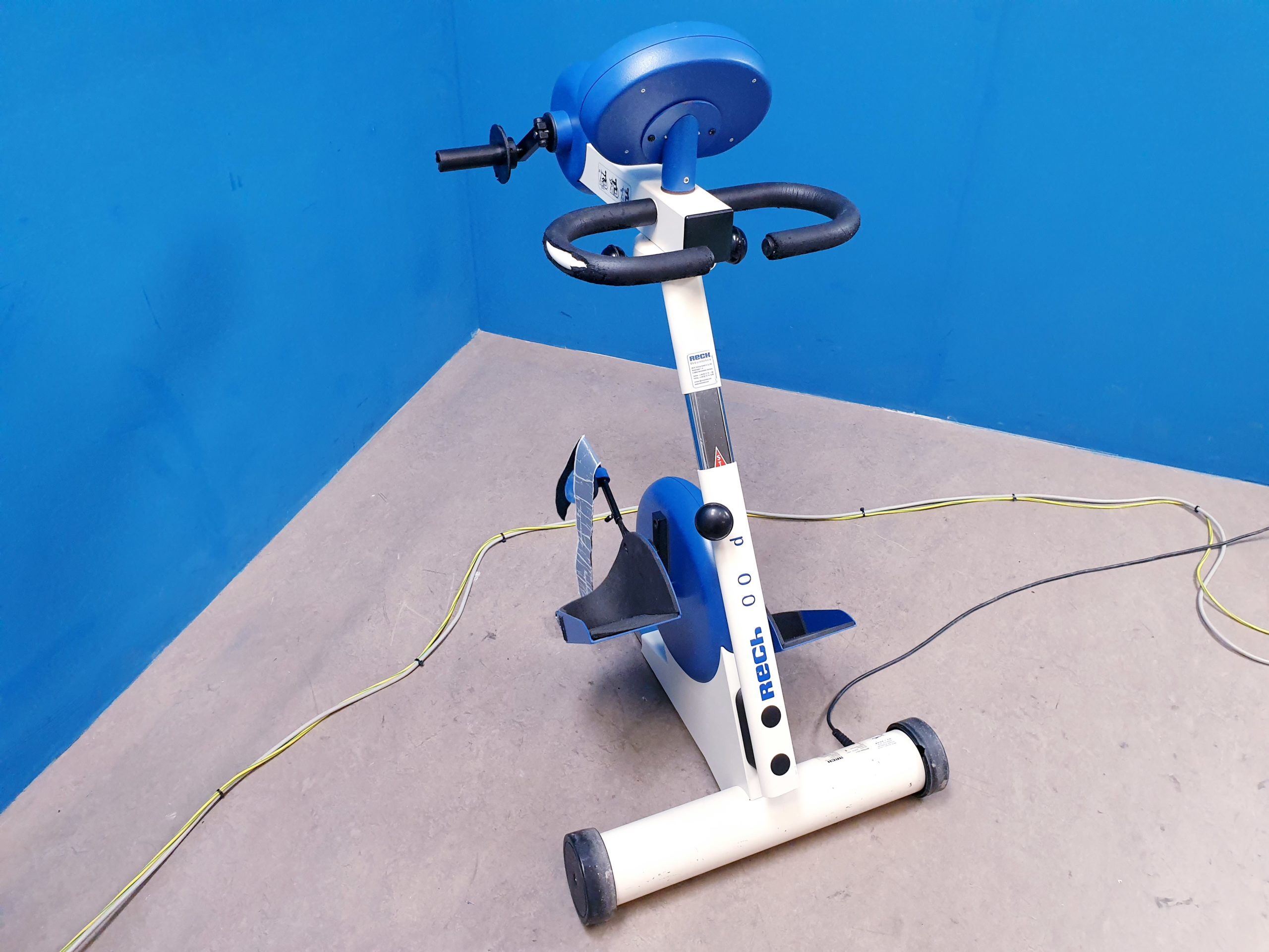 MOTOmed Viva 2 Arm- und Beintrainer Bewegungstrainer Therapie – Bild 12