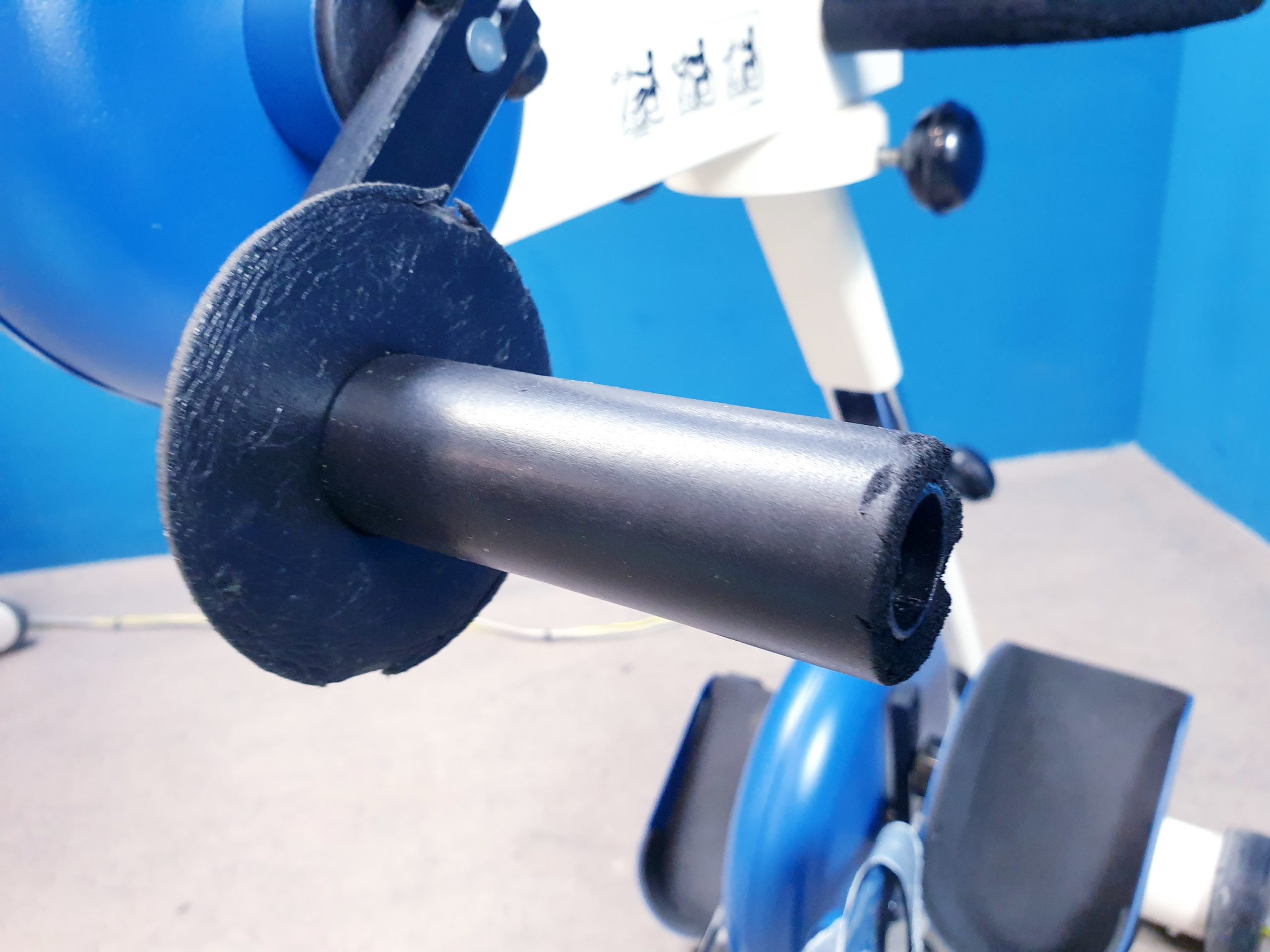 MOTOmed Viva 2 Arm- und Beintrainer Bewegungstrainer Therapie – Bild 20