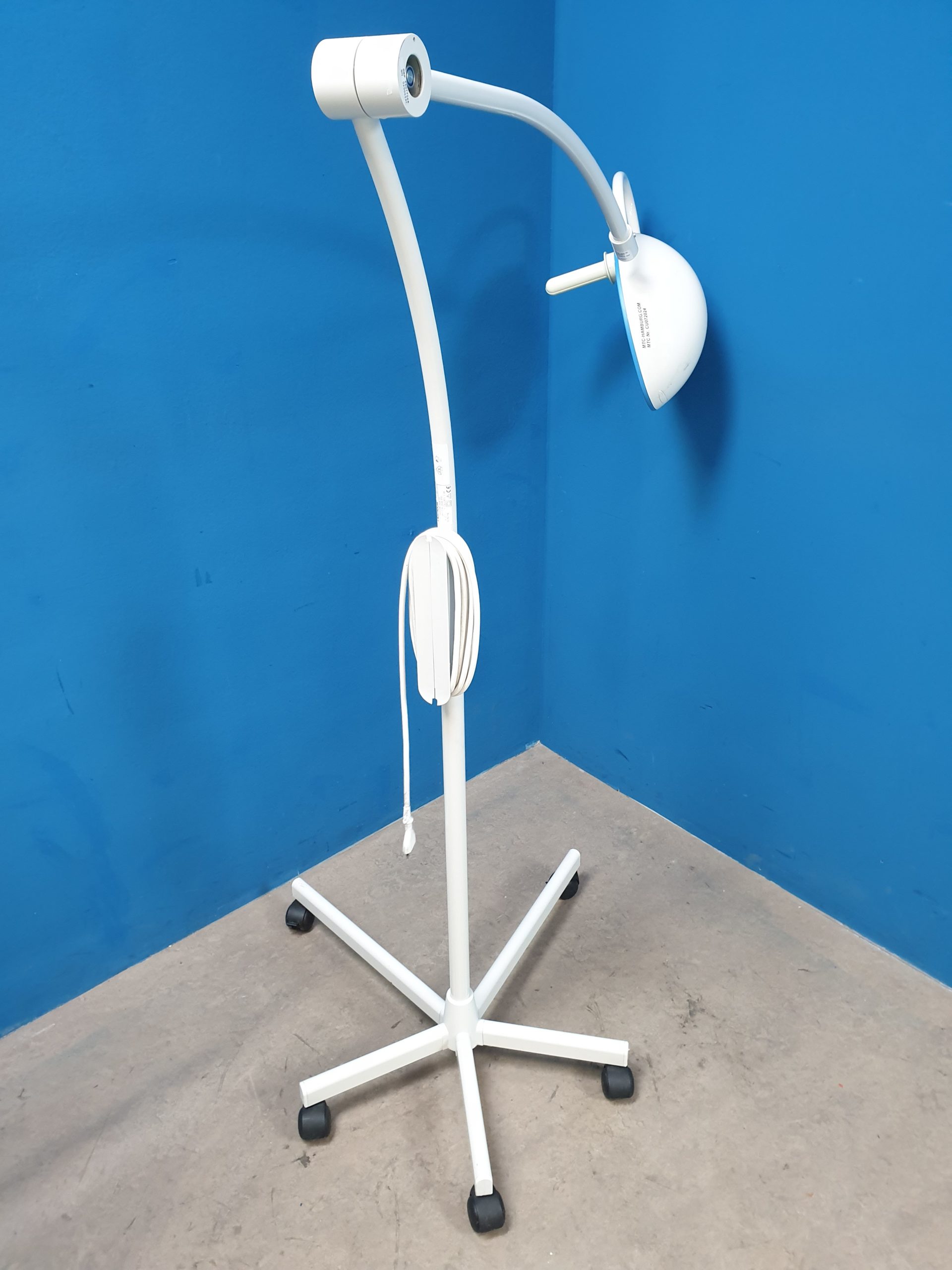 Maquet Blue 30 Behandlungslampe Fahrbar mobil Untersuchungslampe – Bild 5