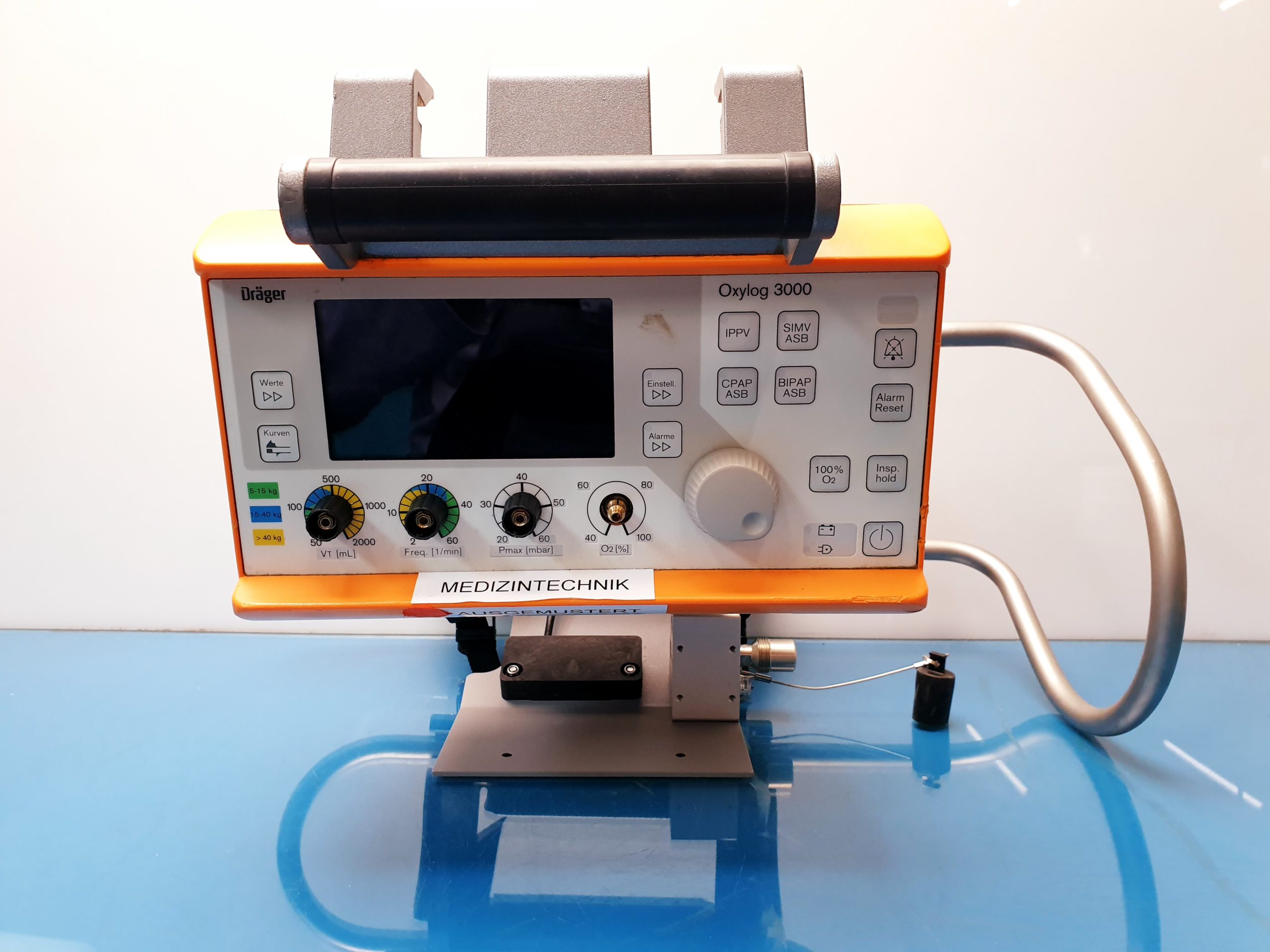 Dräger - Oxylog 3000 - Notfallbeatmungsgerät Defekt – Bild 4