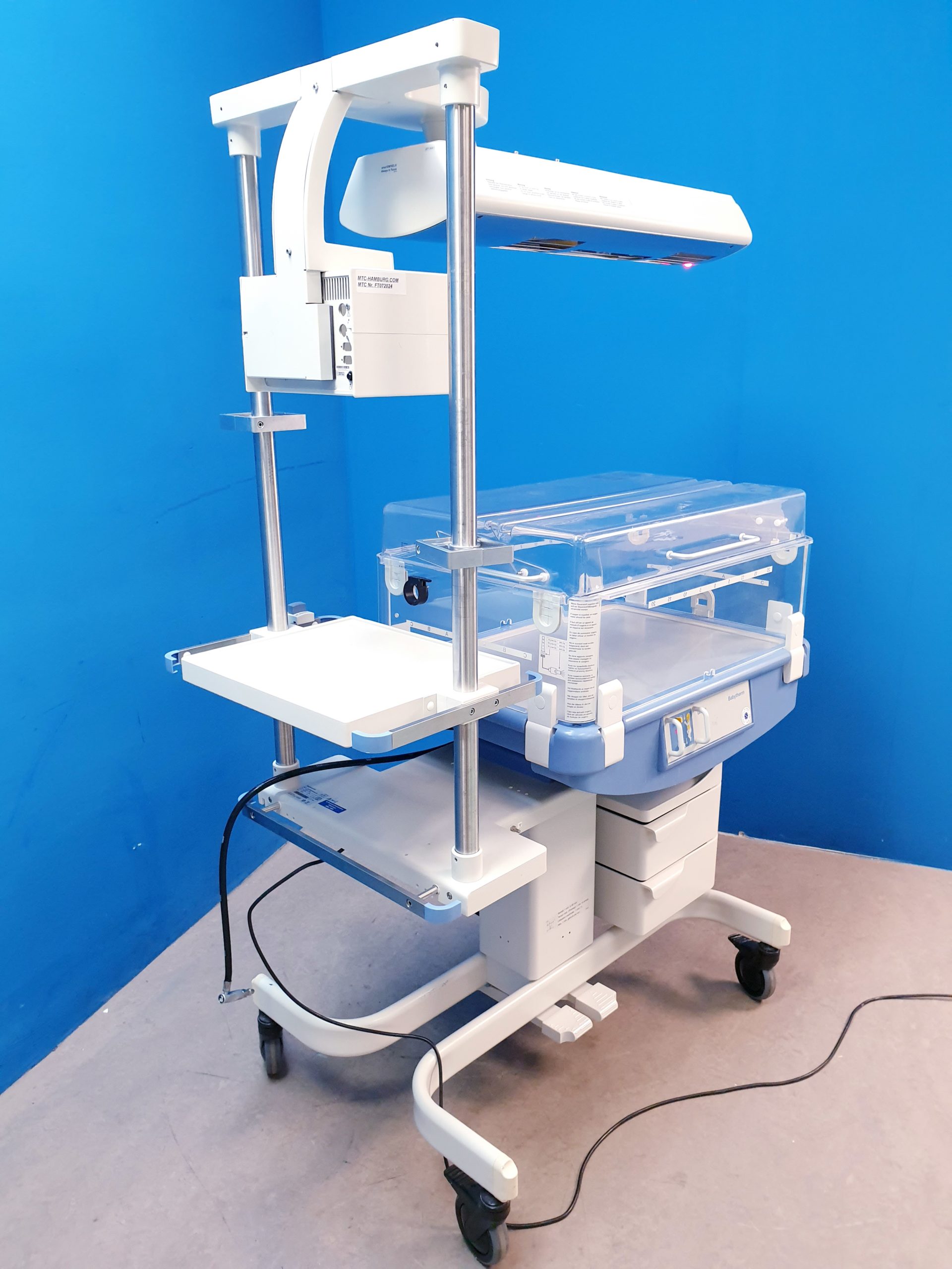 Dräger Babytherm 8000, fahrbare Reanimationseinheit für Neugeborene mit Wärmestrahler – Bild 6