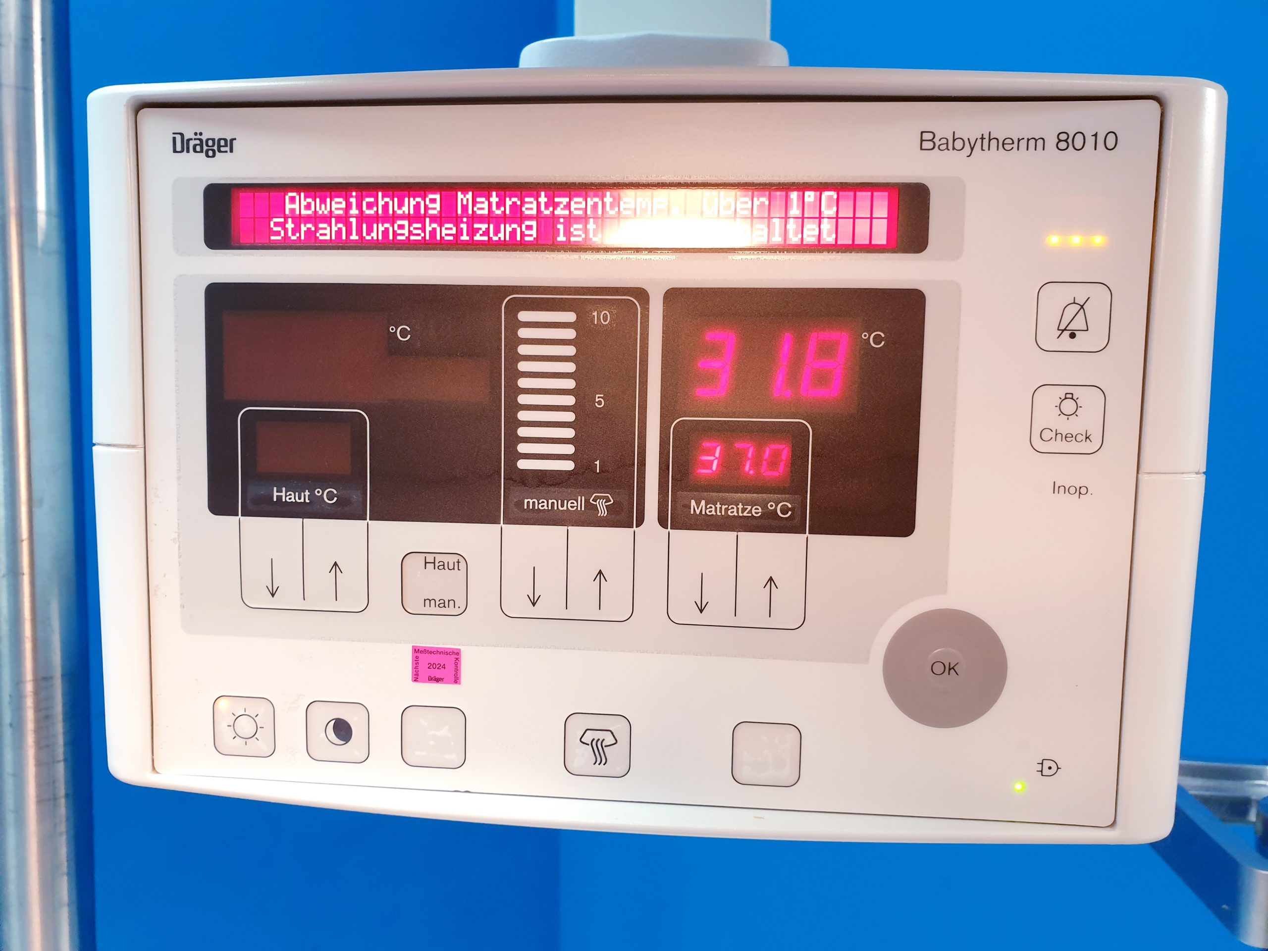 Dräger Babytherm 8000, fahrbare Reanimationseinheit für Neugeborene mit Wärmestrahler – Bild 15