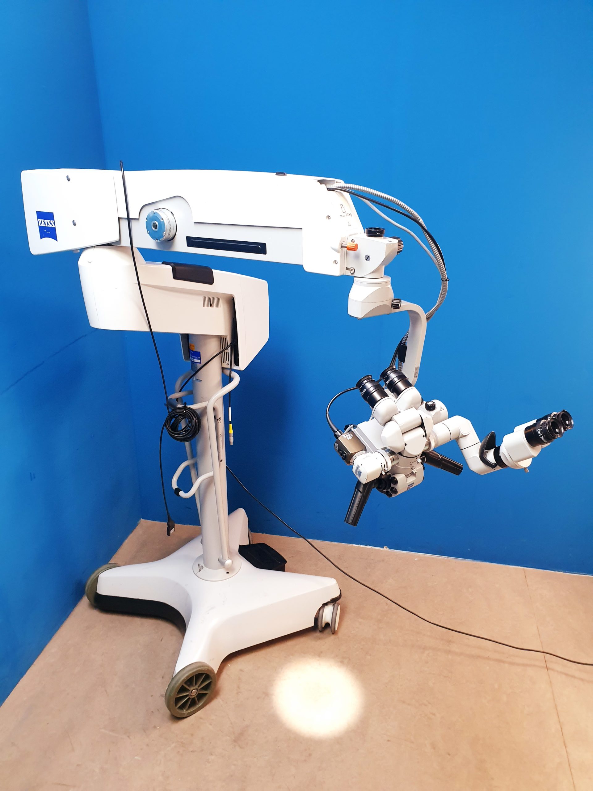 Zeiss PRO magis OPMI OP Mikroskop auf S8 Stativ Promagis f200 – Bild 17