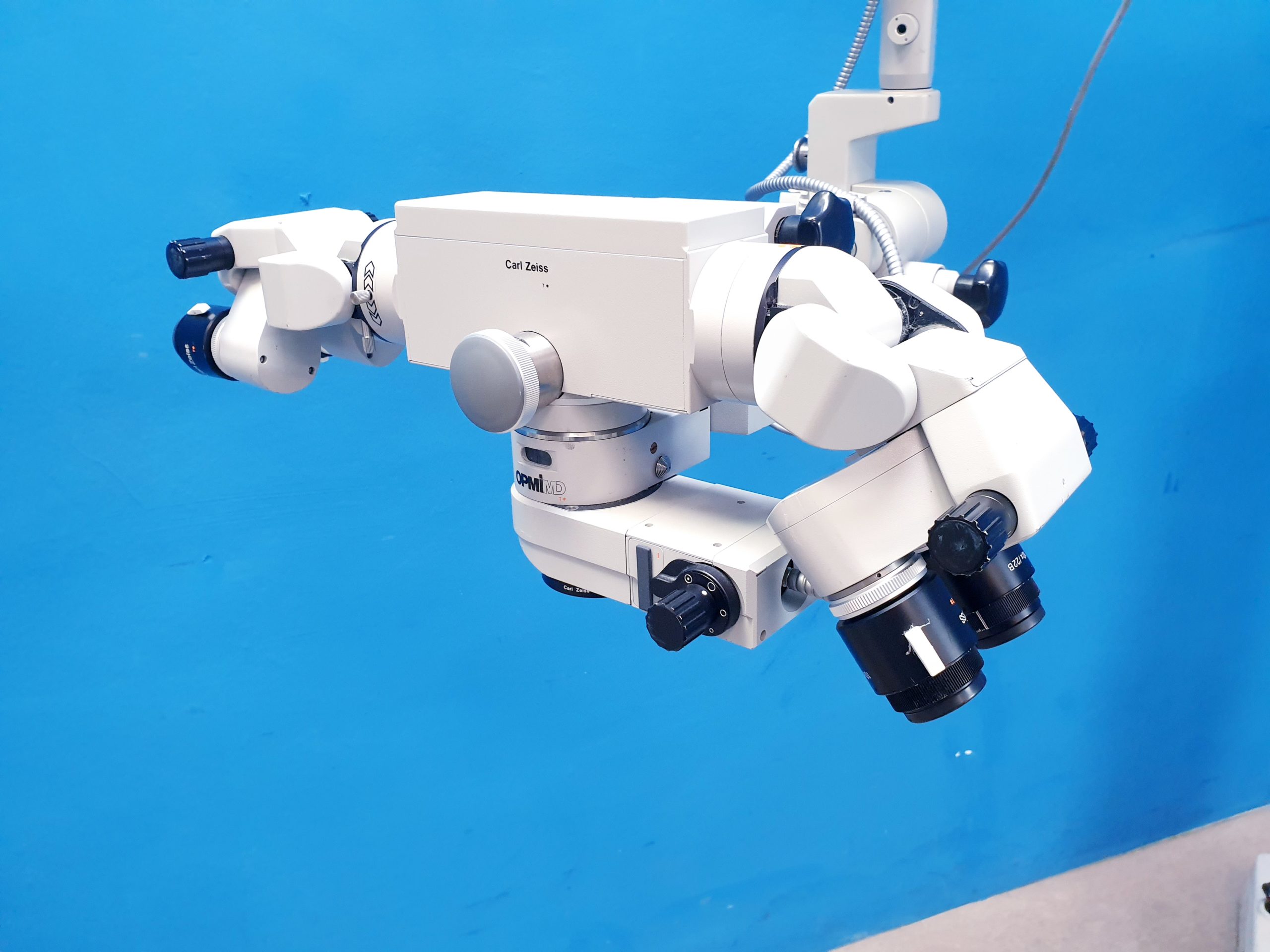 Zeiss Opmi MD auf S3 Stativ - mit mitbeobachter – Bild 8