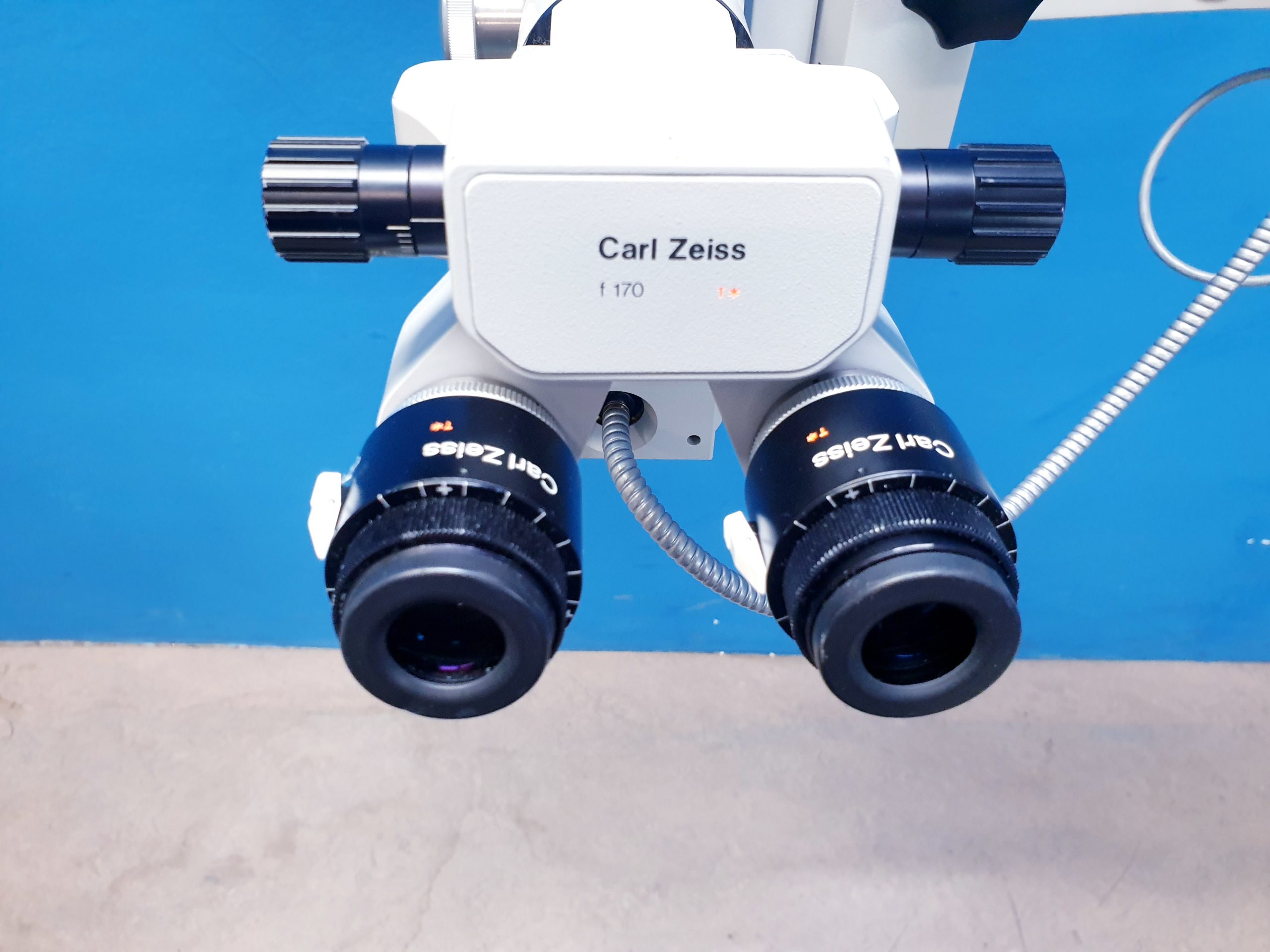 Zeiss Opmi MD auf S3 Stativ - mit mitbeobachter – Bild 10