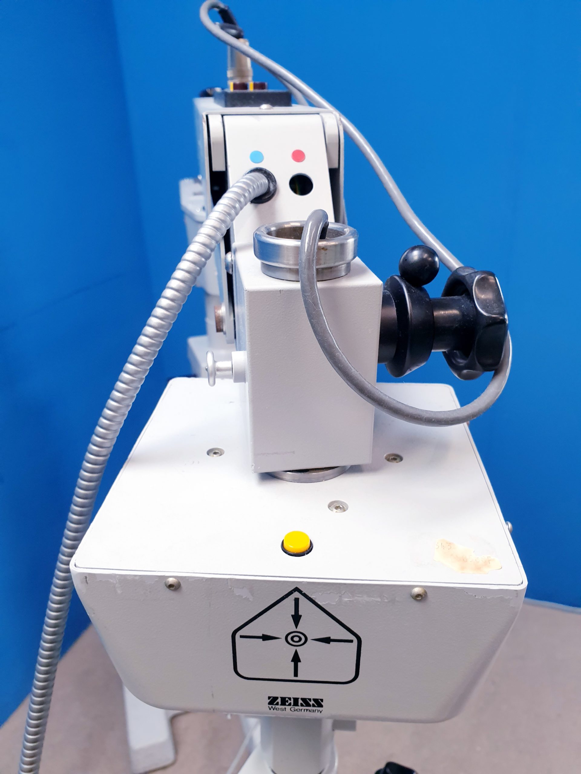 Zeiss Opmi MD auf S3 Stativ - mit mitbeobachter – Bild 18