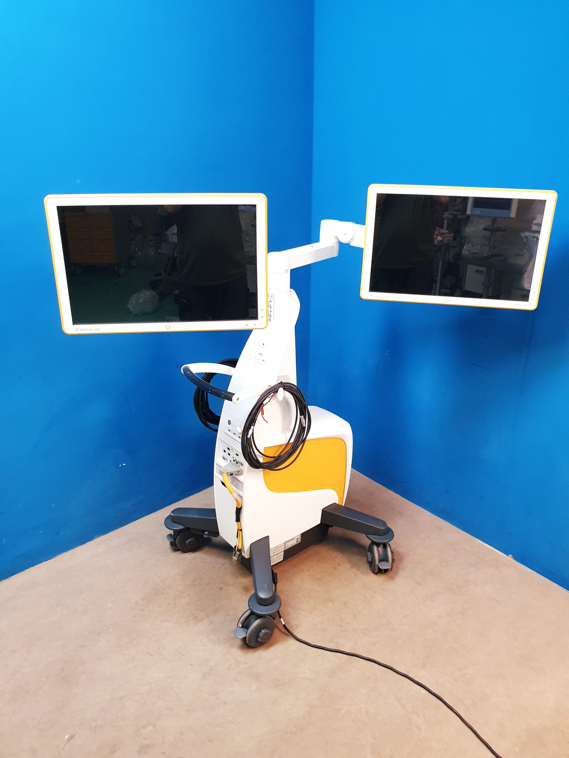 BRAINLAB Curve Chirurgisches Navigationssystem – Bild 14