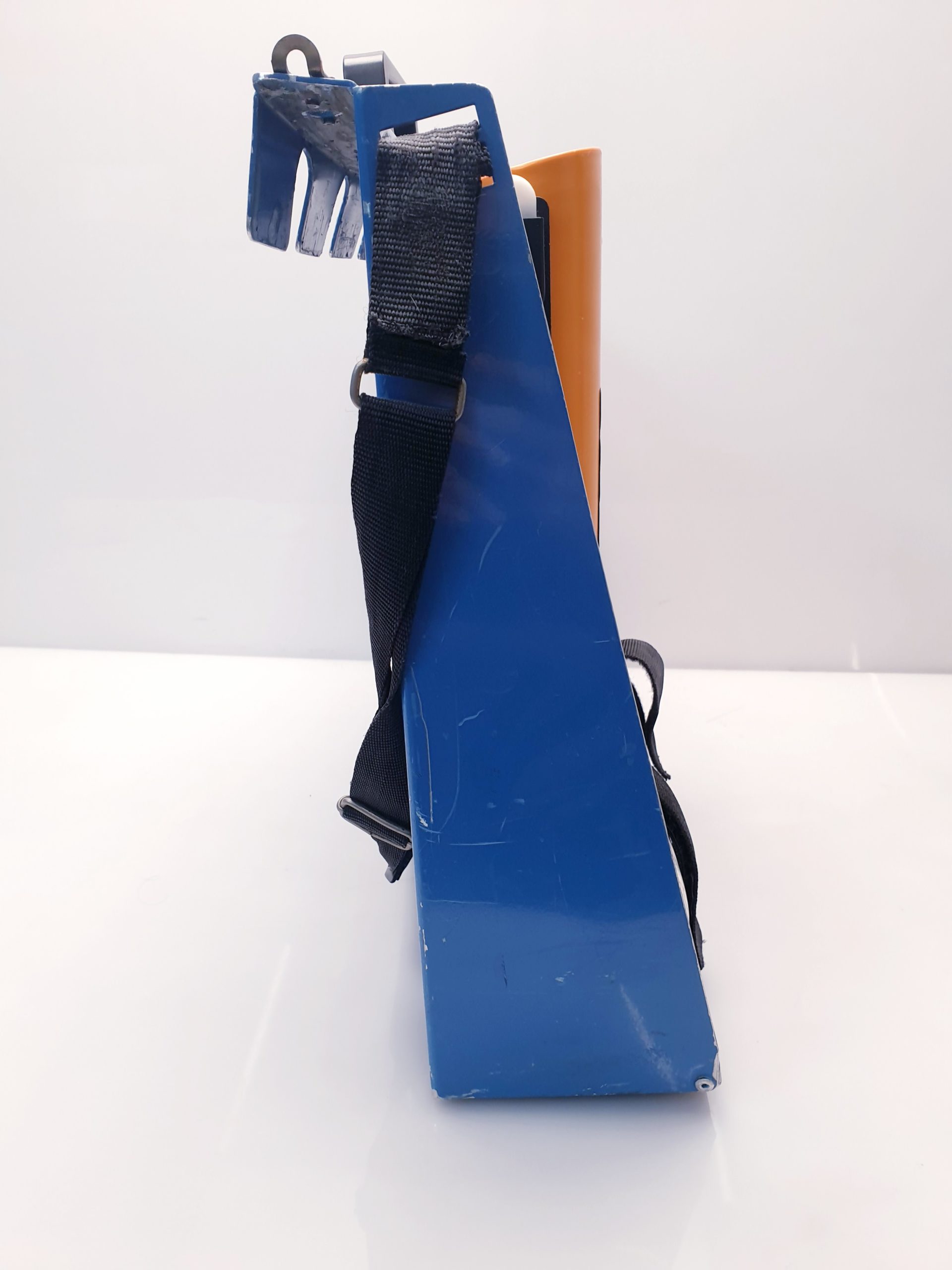 Dräger Oxylog mit Trageplatte – Bild 9