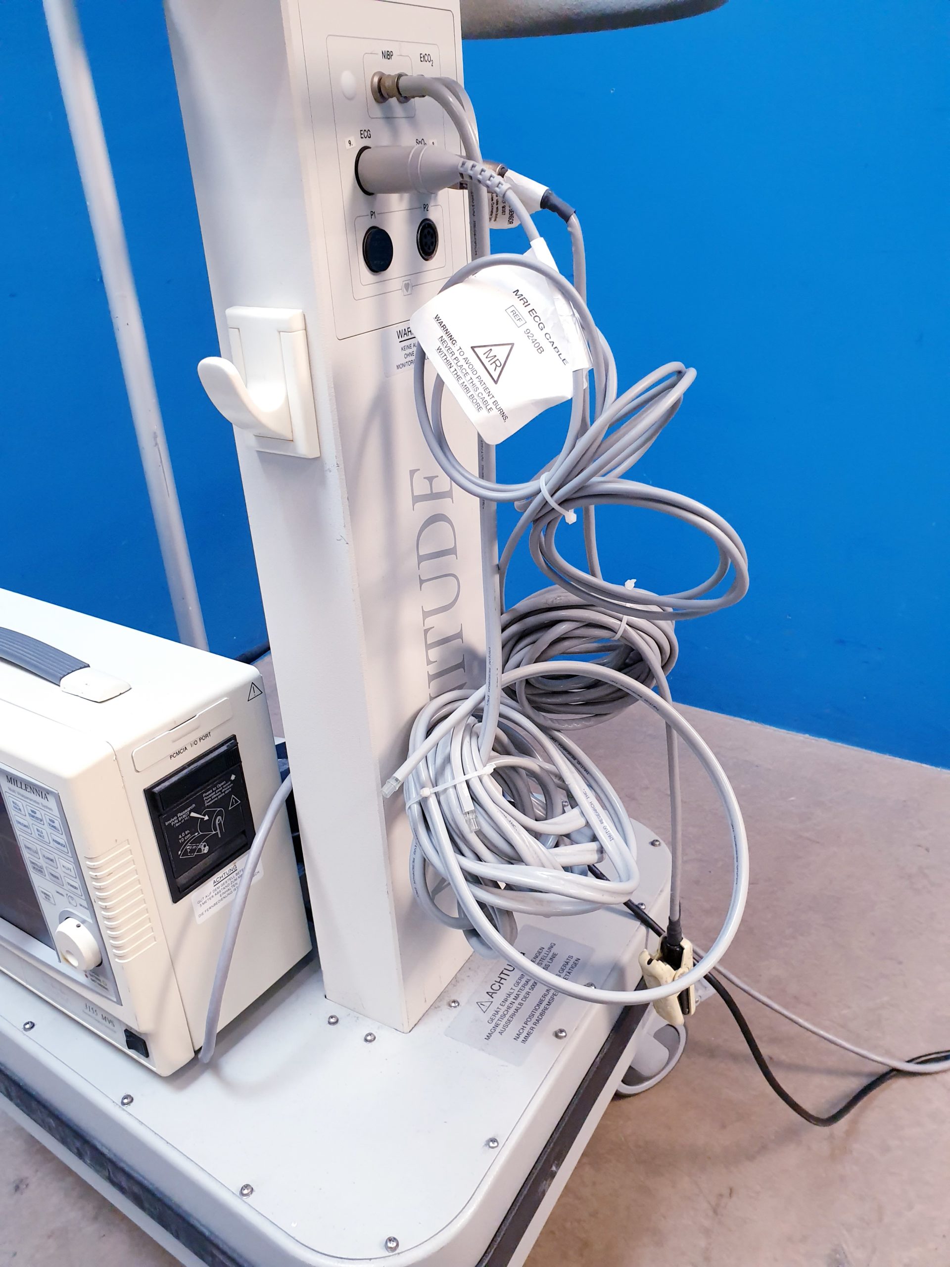 Invivo 3150 MRI Patient Monitor mit Zubehör – Bild 6