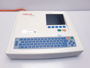 Schiller AT-102 EKG - 12 Kanal - defekt . display geht nicht an