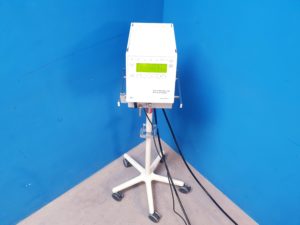 Draeger-Dräger Beatmungsgerät Dräger Babylog 8000 plus+fahrbarem Stativ