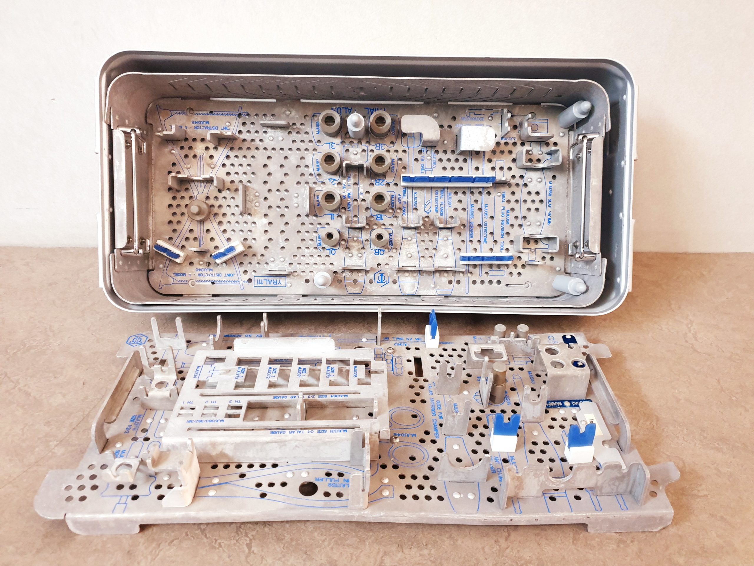 SALTO TORNIER COMMON INSTRUMENT BOX