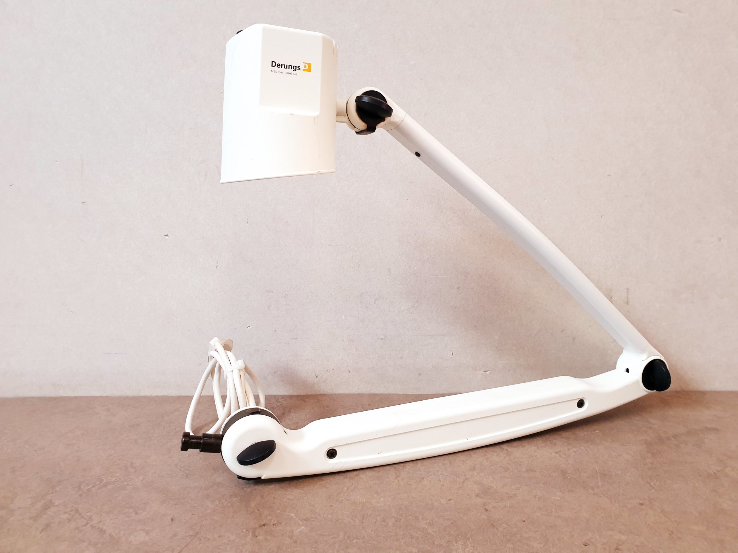Derung Untersuchungslampe – Bild 8