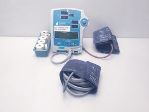 Critikon Dinamap Compact S - Übewachungsmonitor