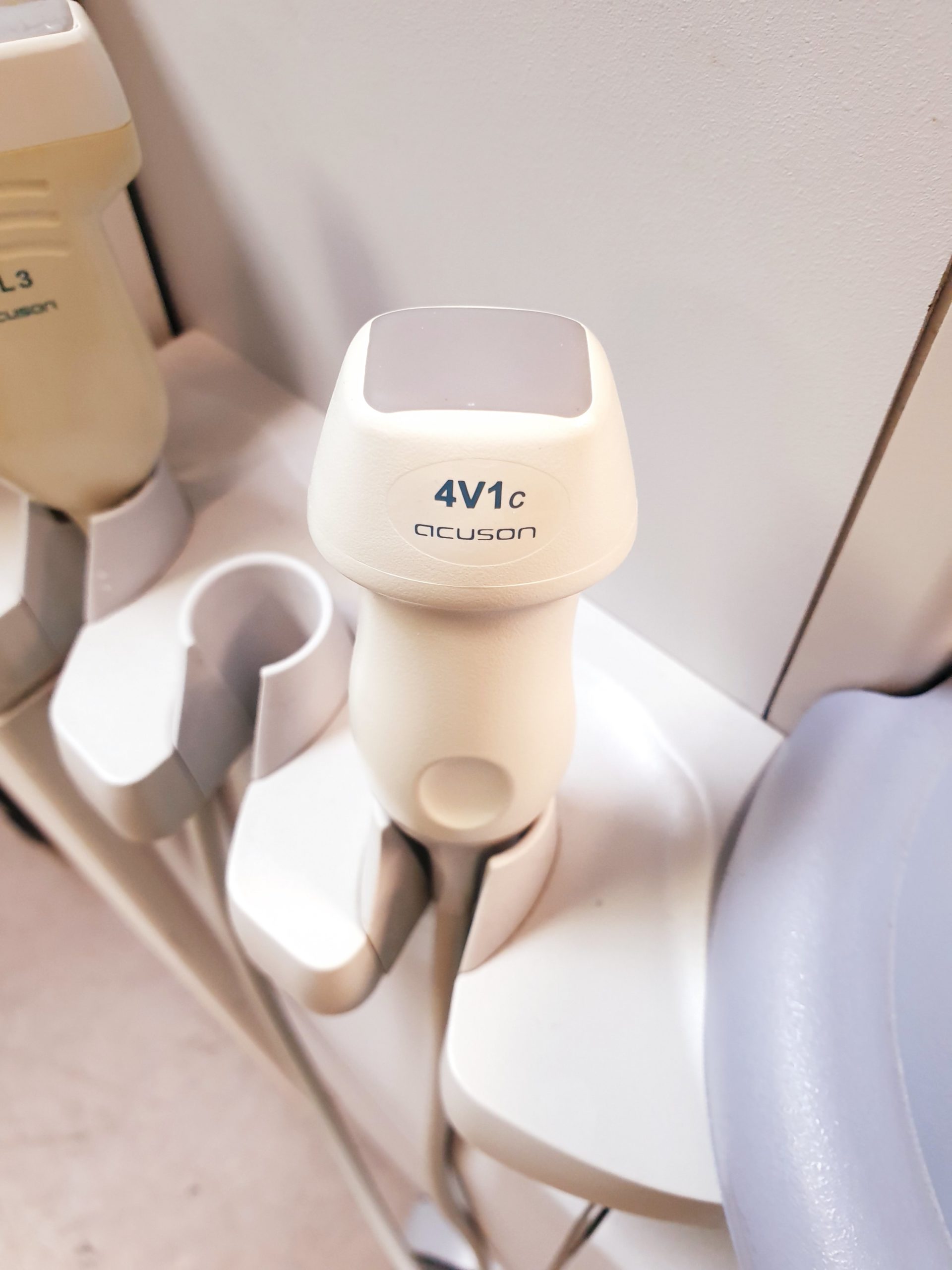 Siemens Acuson Sequoia 512 Farbdoppler + 4V1c + 4C1 + 6L3 – Bild 16