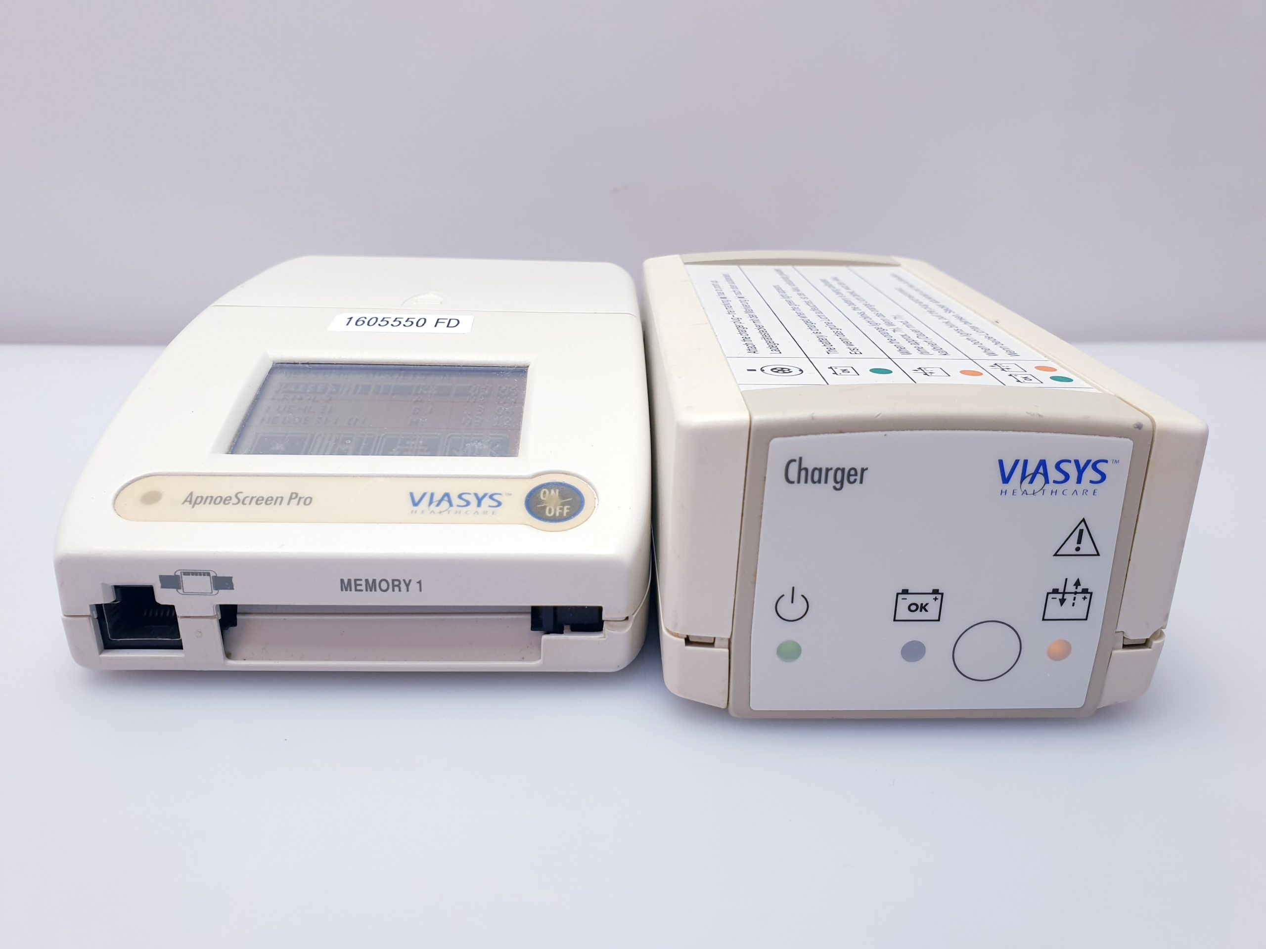 Viasys Apnoe Screen pro + Charger – Bild 3