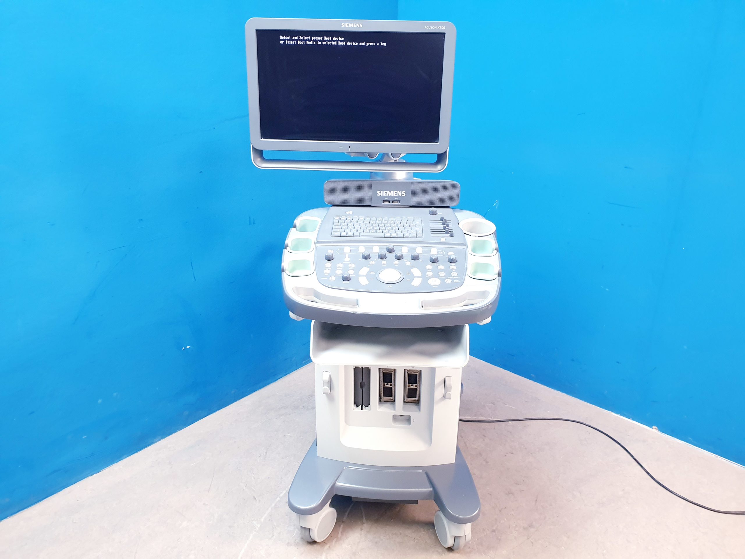 Siemens Acuson X700 Ultraschallgerät,- Defekt