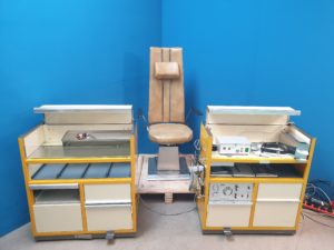 Atmos Practica 3 HNO Einheit + Instrumentenschrank, Mikroskop - Patientestuhl