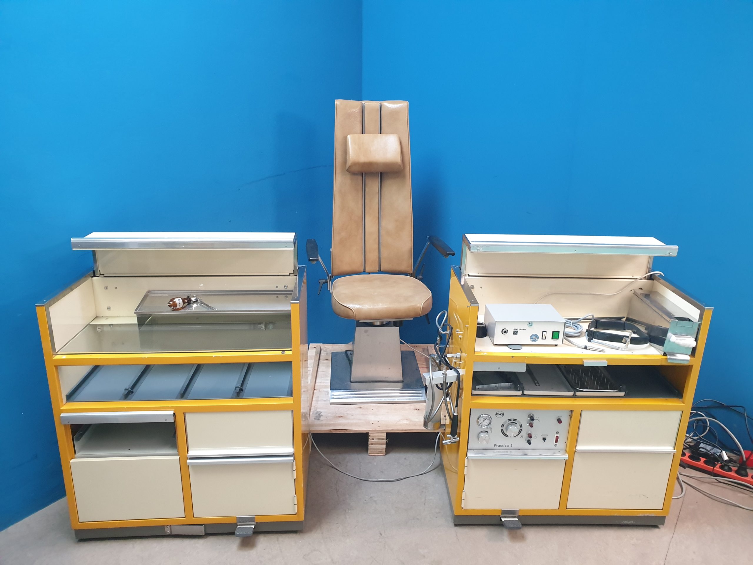 Atmos Practica 3 HNO Einheit + Instrumentenschrank, Mikroskop - Patientestuhl – Bild 3