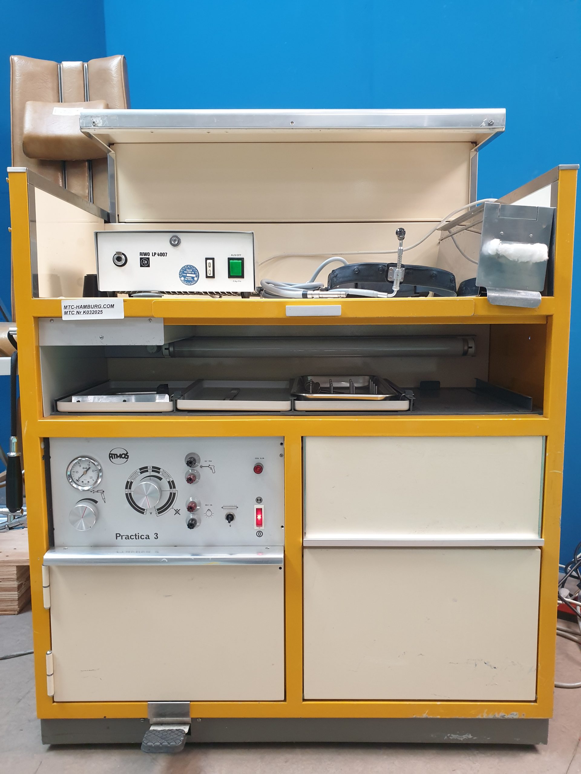 Atmos Practica 3 HNO Einheit + Instrumentenschrank, Mikroskop - Patientestuhl – Bild 7