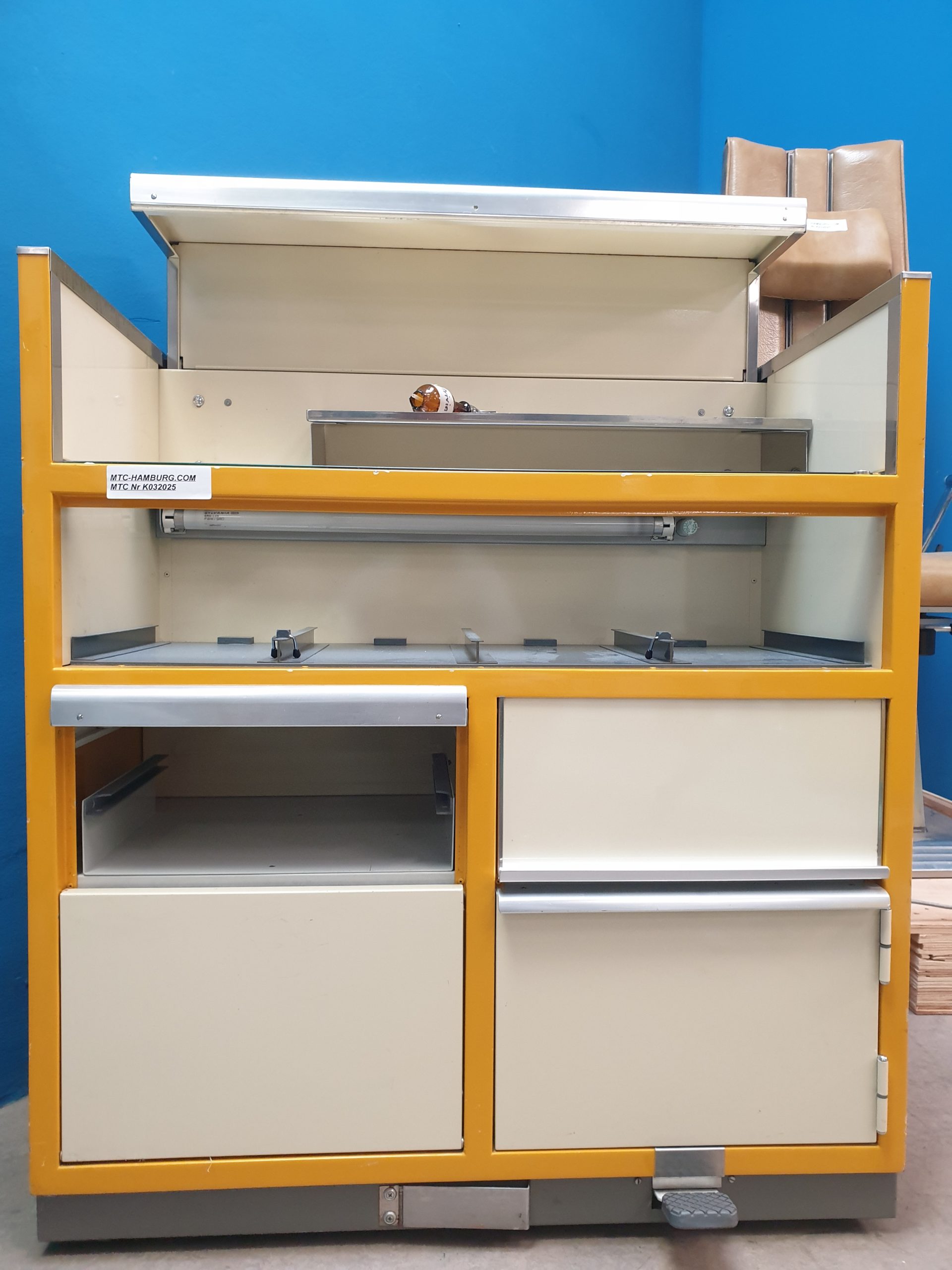 Atmos Practica 3 HNO Einheit + Instrumentenschrank, Mikroskop - Patientestuhl – Bild 17