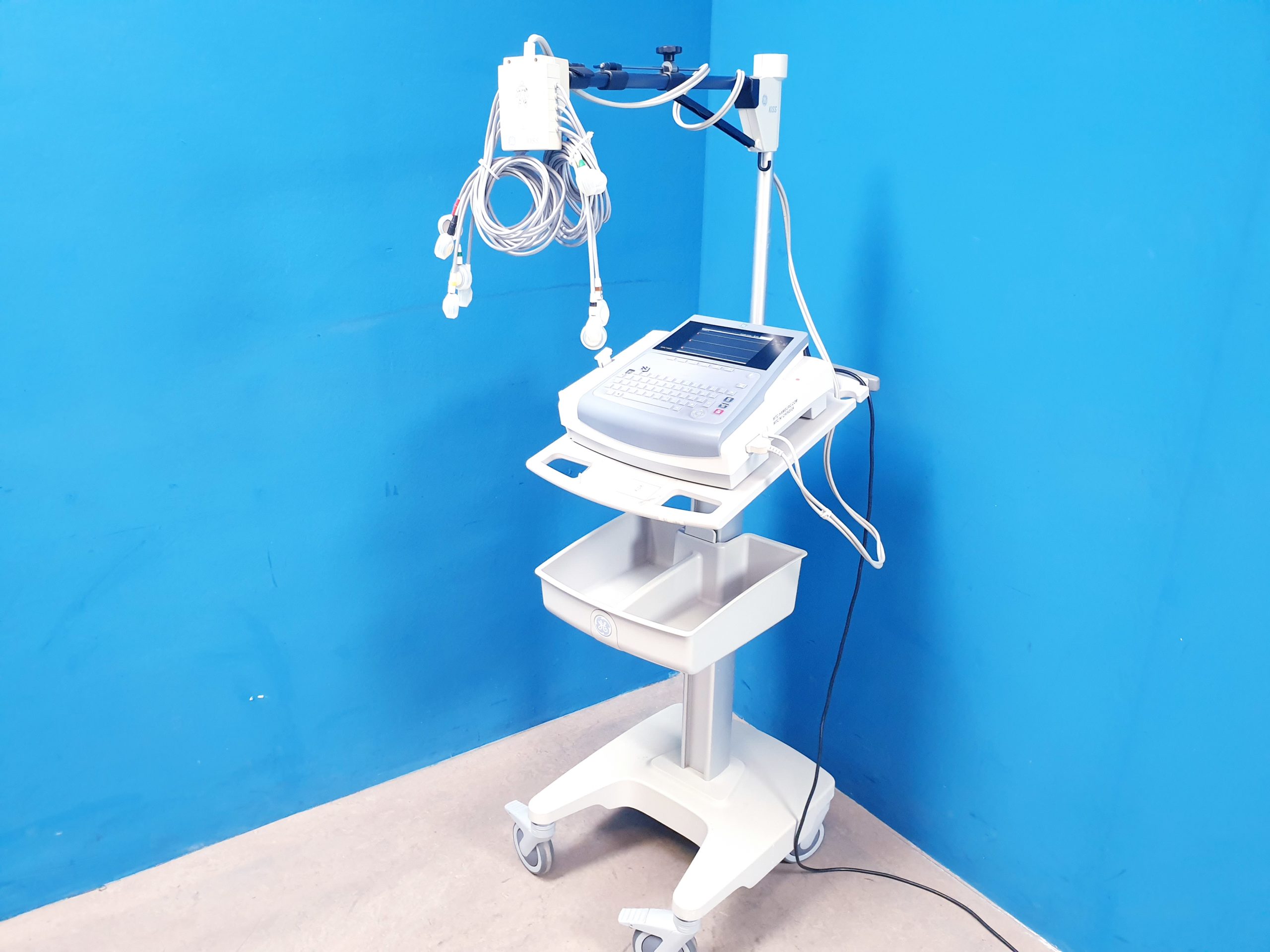 Ge Mac 1600 EKG Gerät mit Gerätewagen mit Kabelarmhalterung – Bild 4