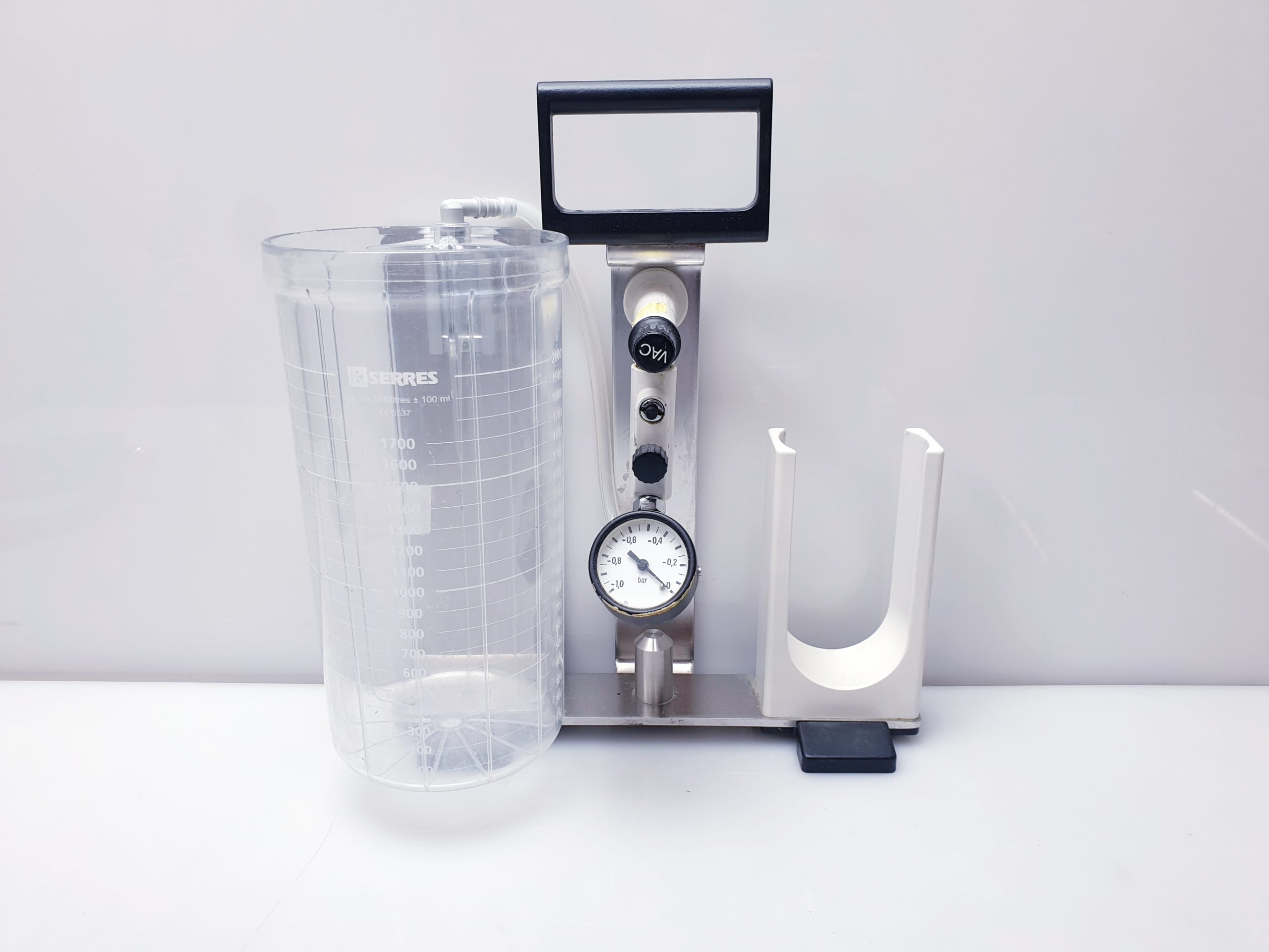 Dräger – VAC Absaugung für Narkosegerät mit Messbecher – Bild 3