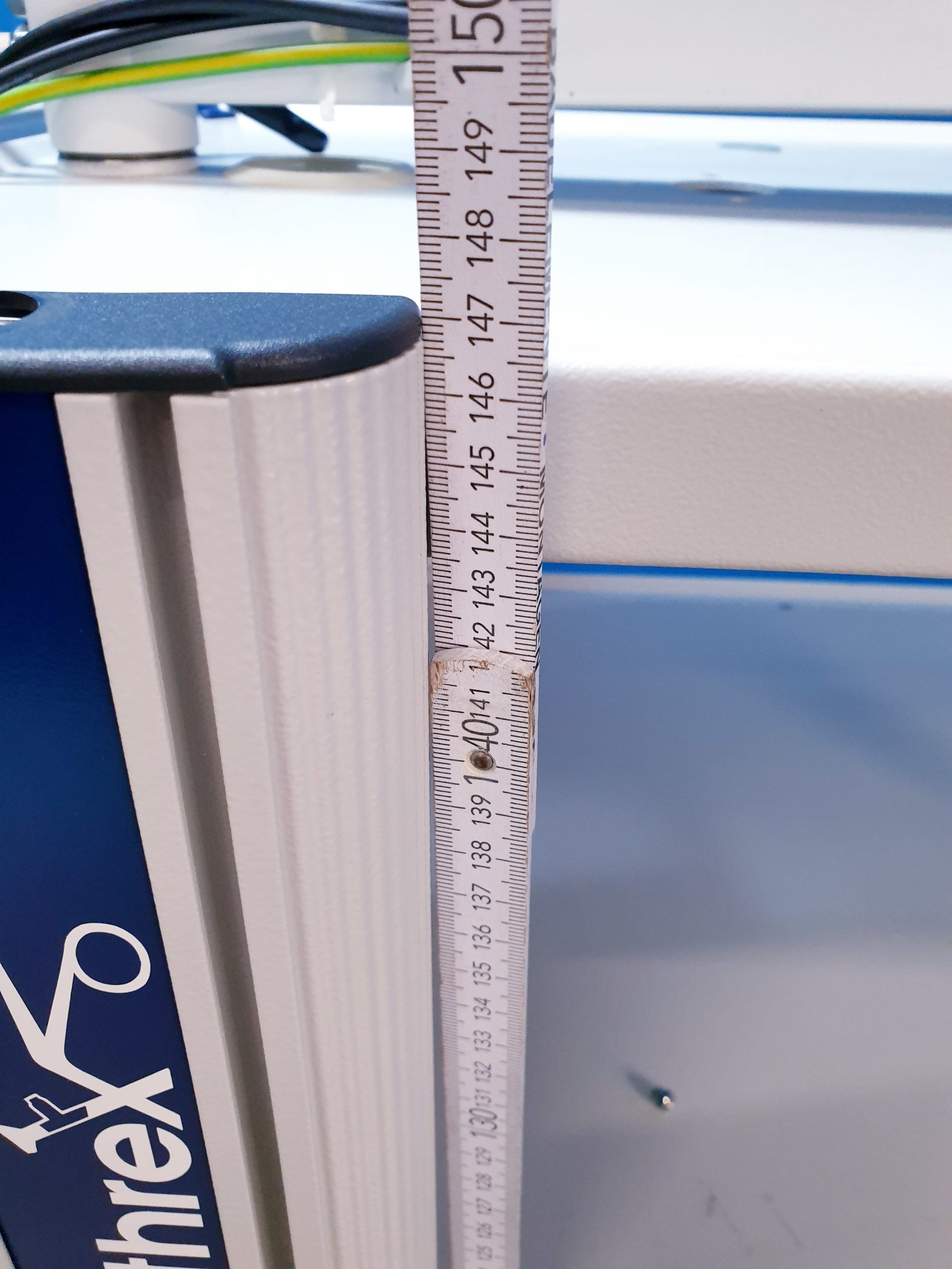 Arthrex Gerätewagen - Rollbar mit Monitorhalter – Bild 7