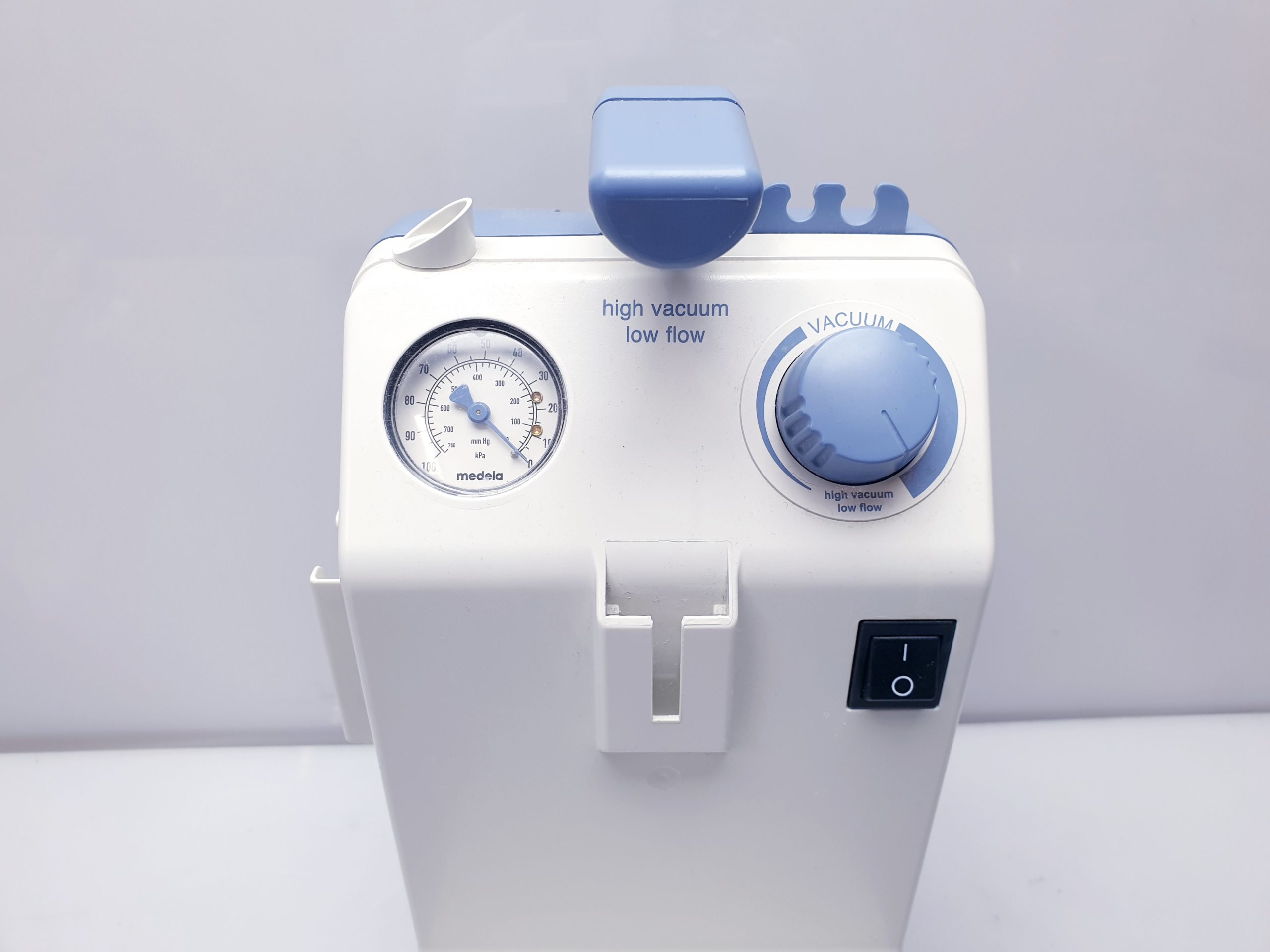 Medela Vario 18 Universal-Absaugpumpe ohne Behälter – Bild 7