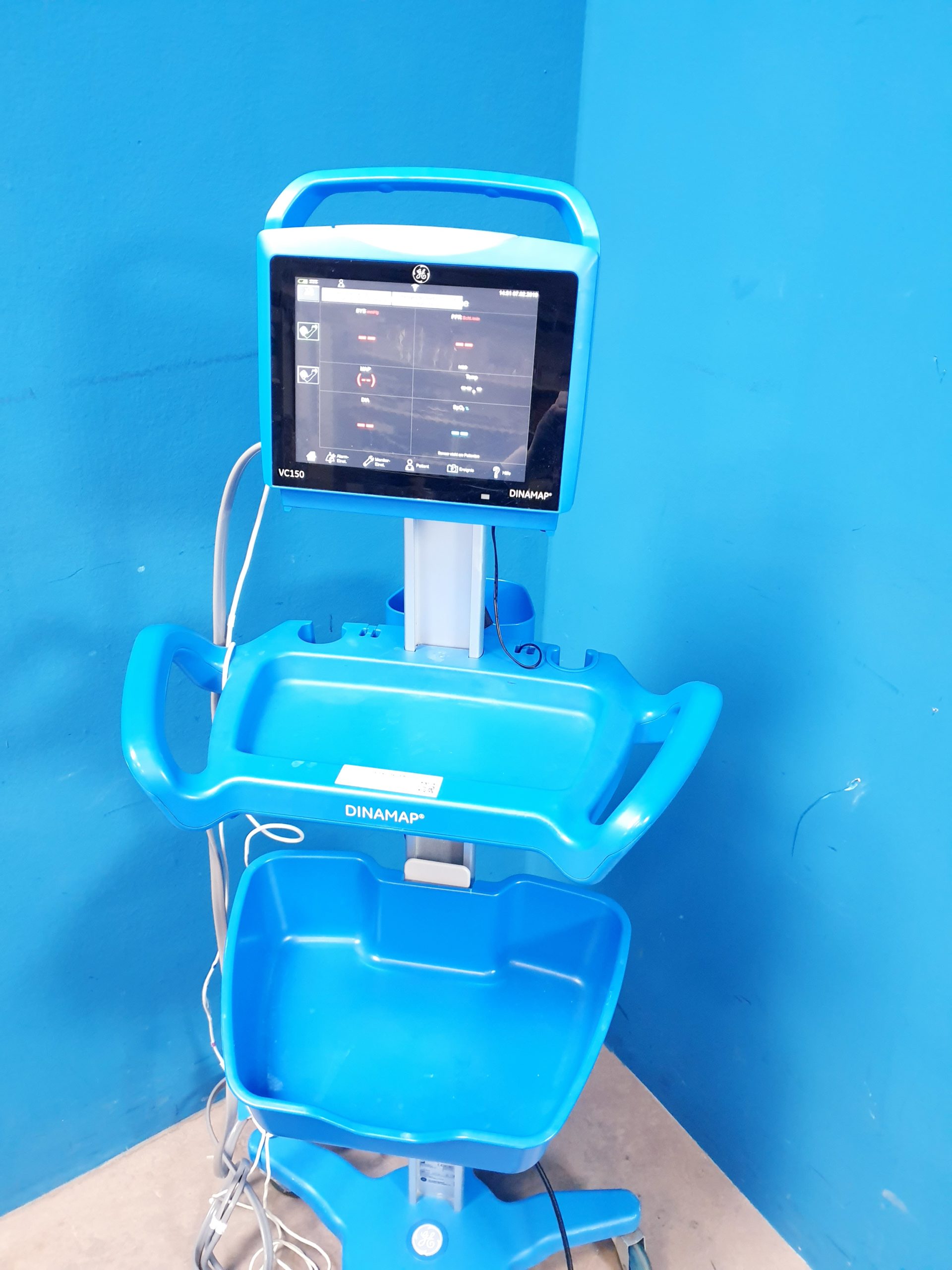 GE Carescape VC150 SpO2 + NiBp Vitaldatenmonitor mit Gerätewagen – Bild 4