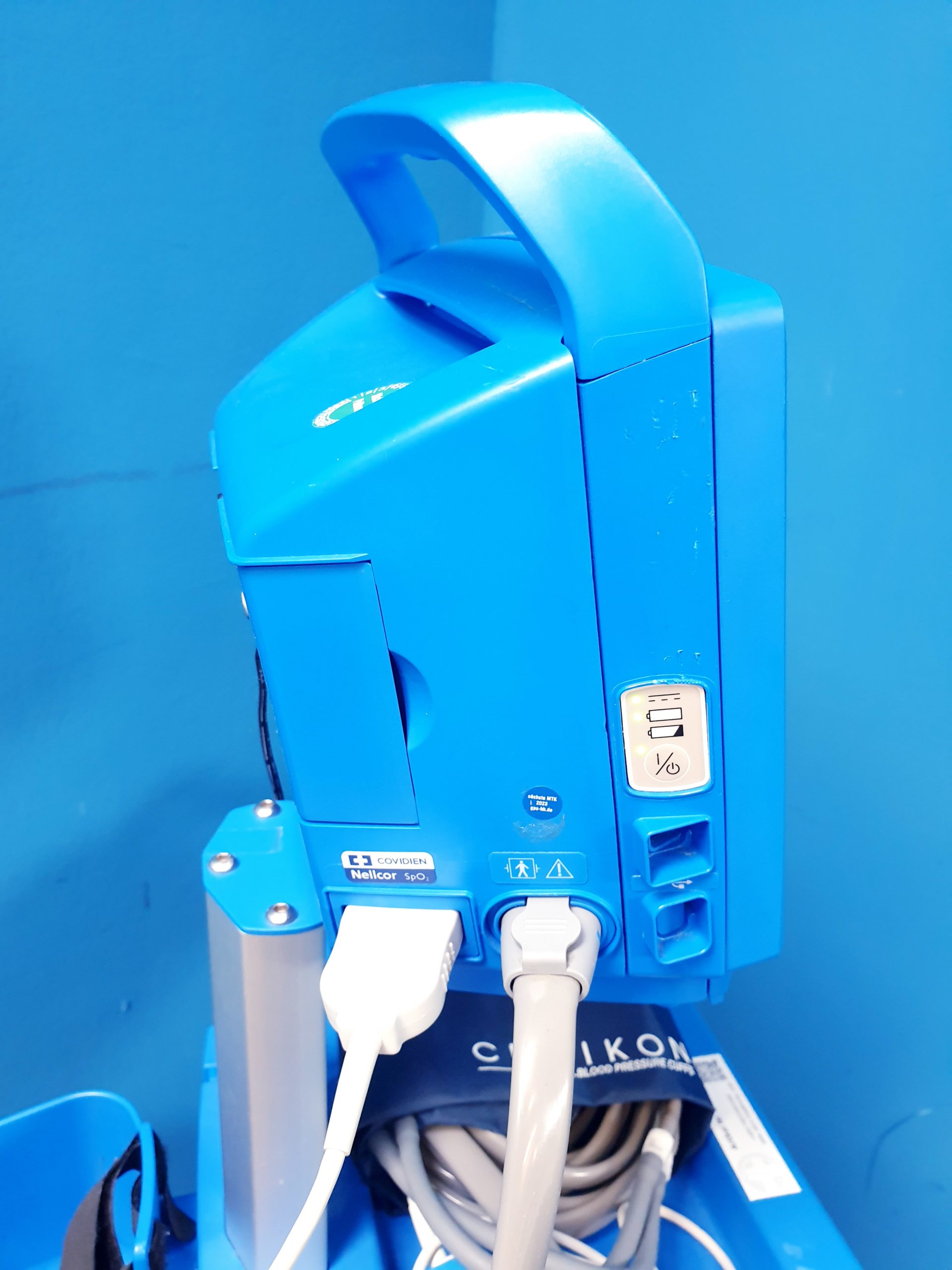 GE Carescape VC150 SpO2 + NiBp Vitaldatenmonitor mit Gerätewagen – Bild 13