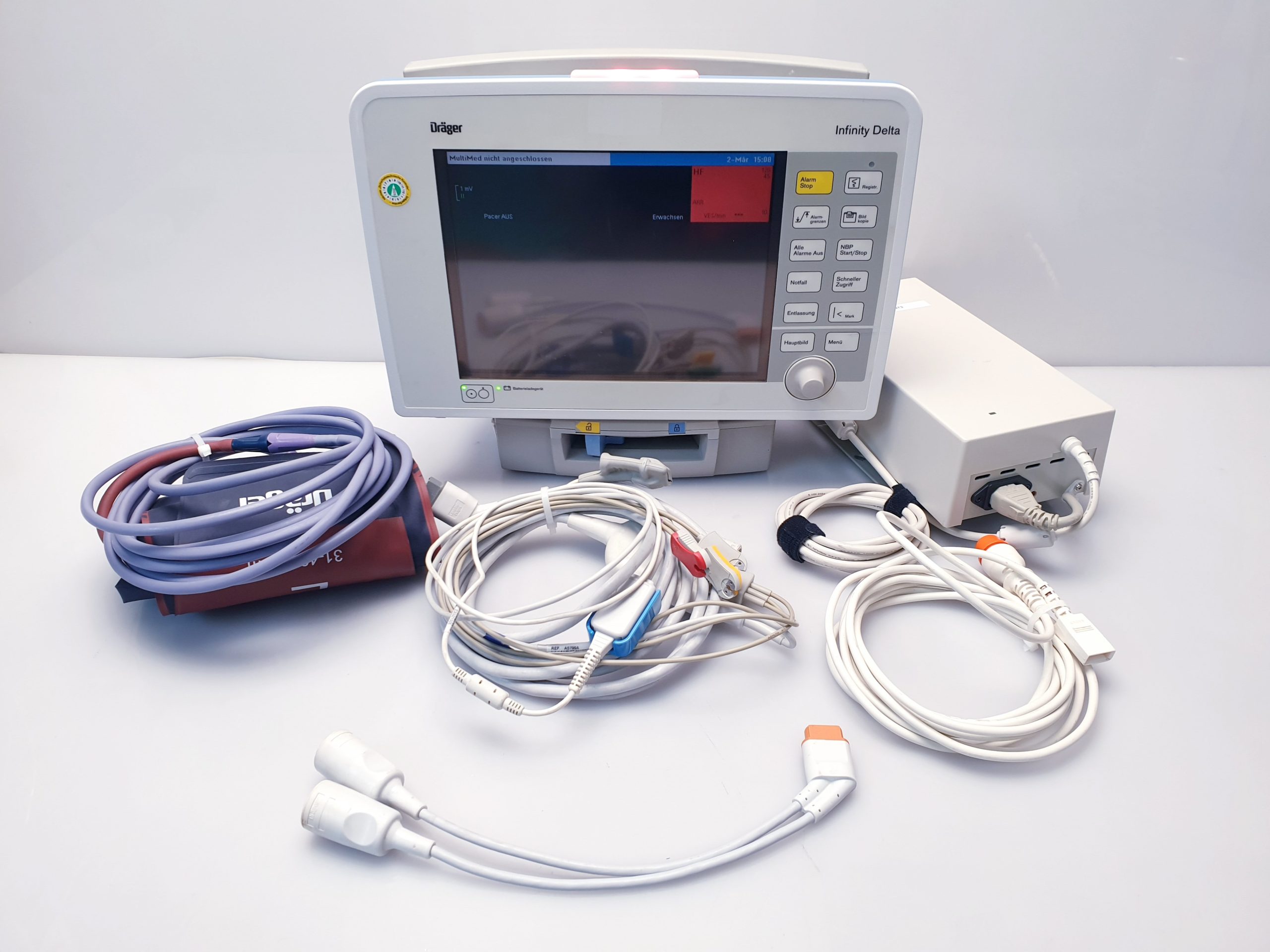 Dräger Infinity Delta Patientenmonitor mit Zubehör + Dräger Infinity Docking station 5206110